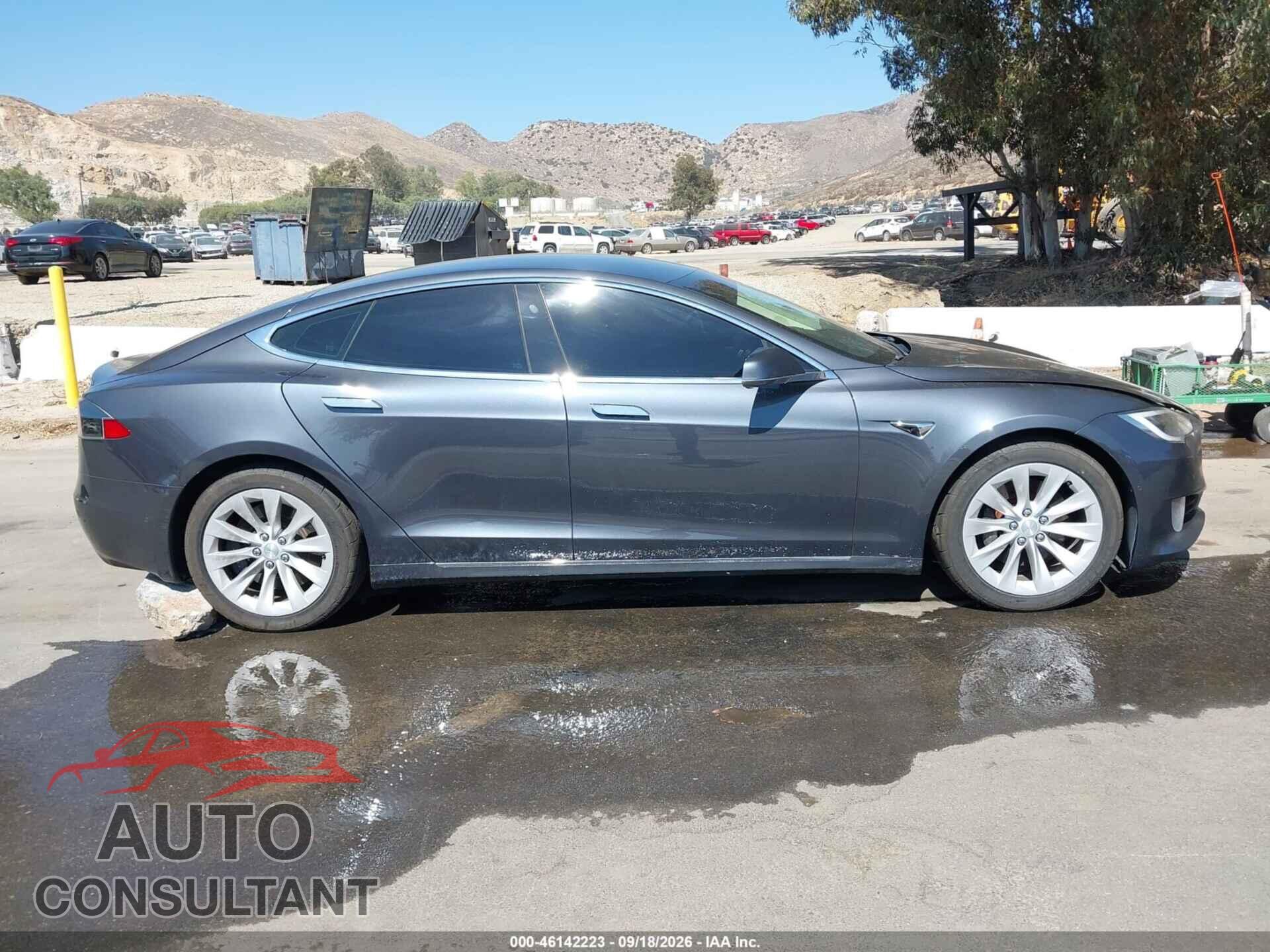 TESLA MODEL S 2017 - 5YJSA1E14HF194073