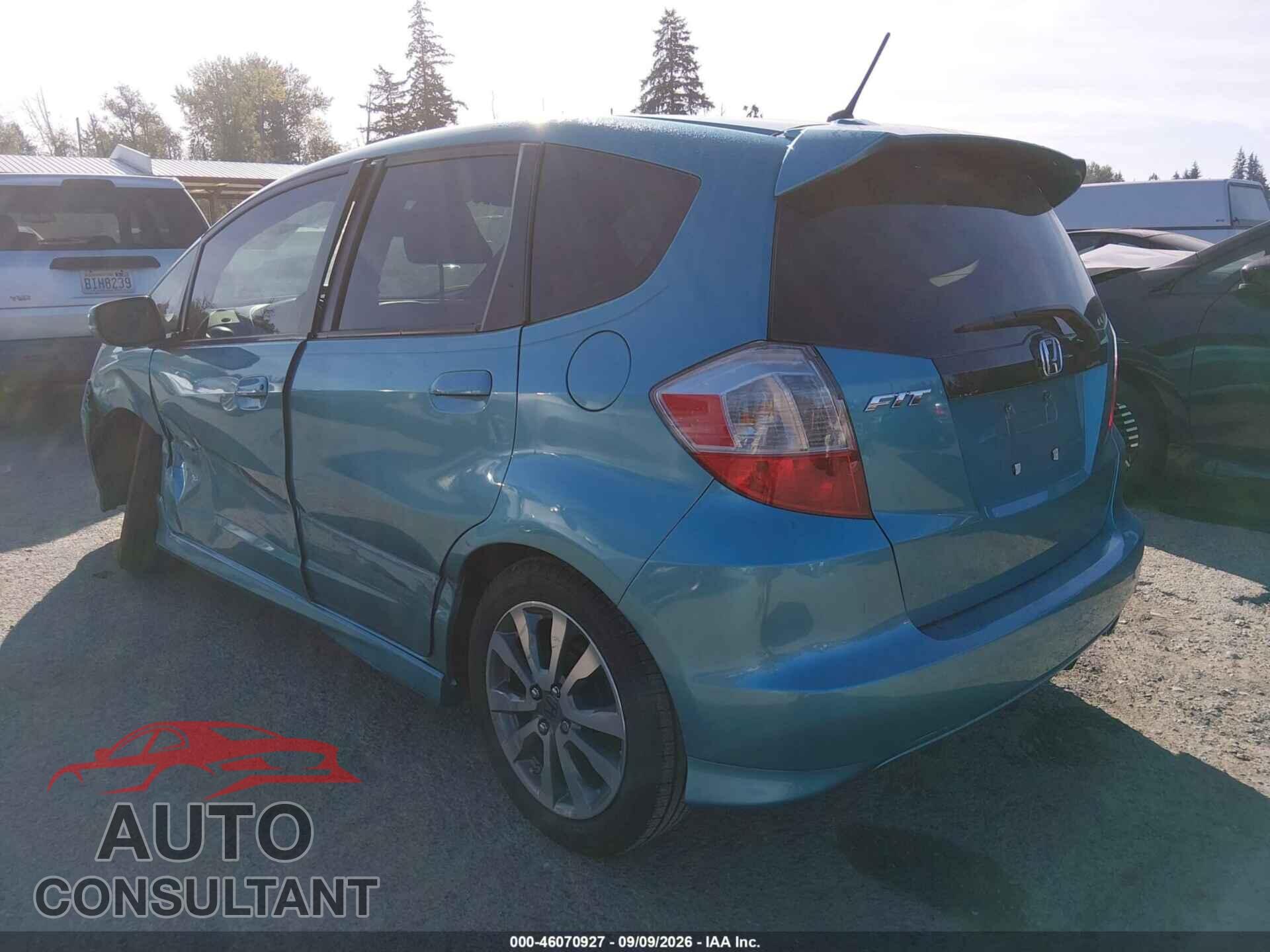 HONDA FIT 2012 - JHMGE8H58CC039998