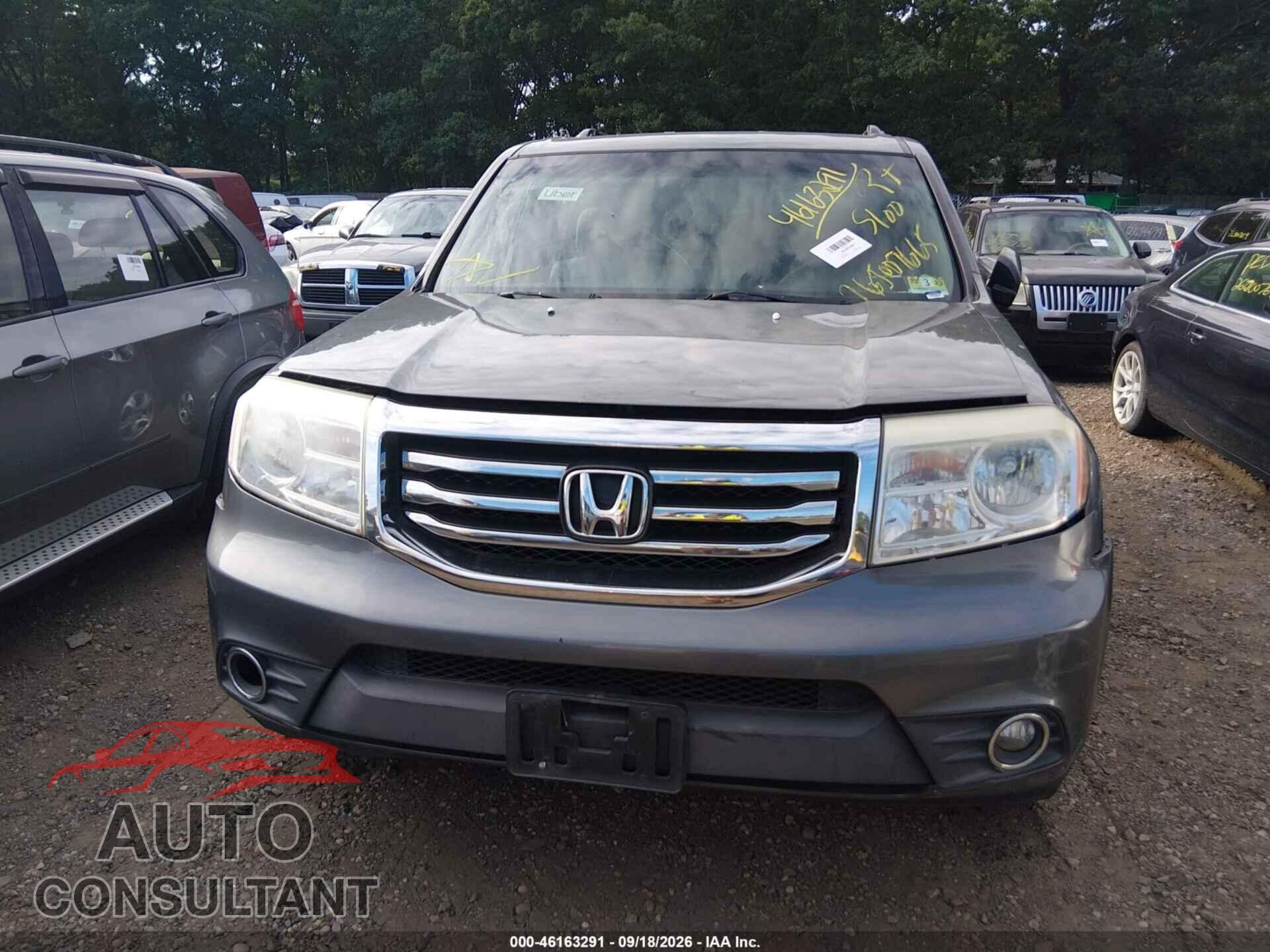 HONDA PILOT 2013 - 5FNYF4H49DB070880