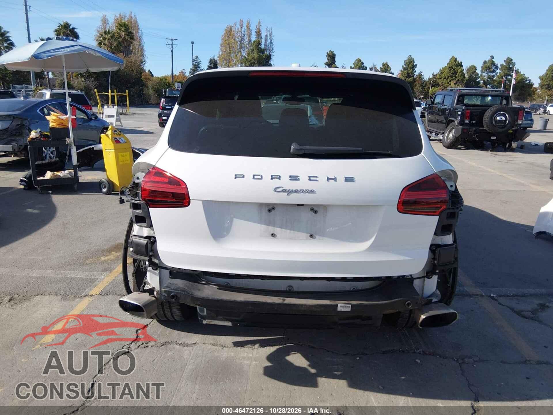 PORSCHE CAYENNE 2016 - WP1AA2A21GKA15617