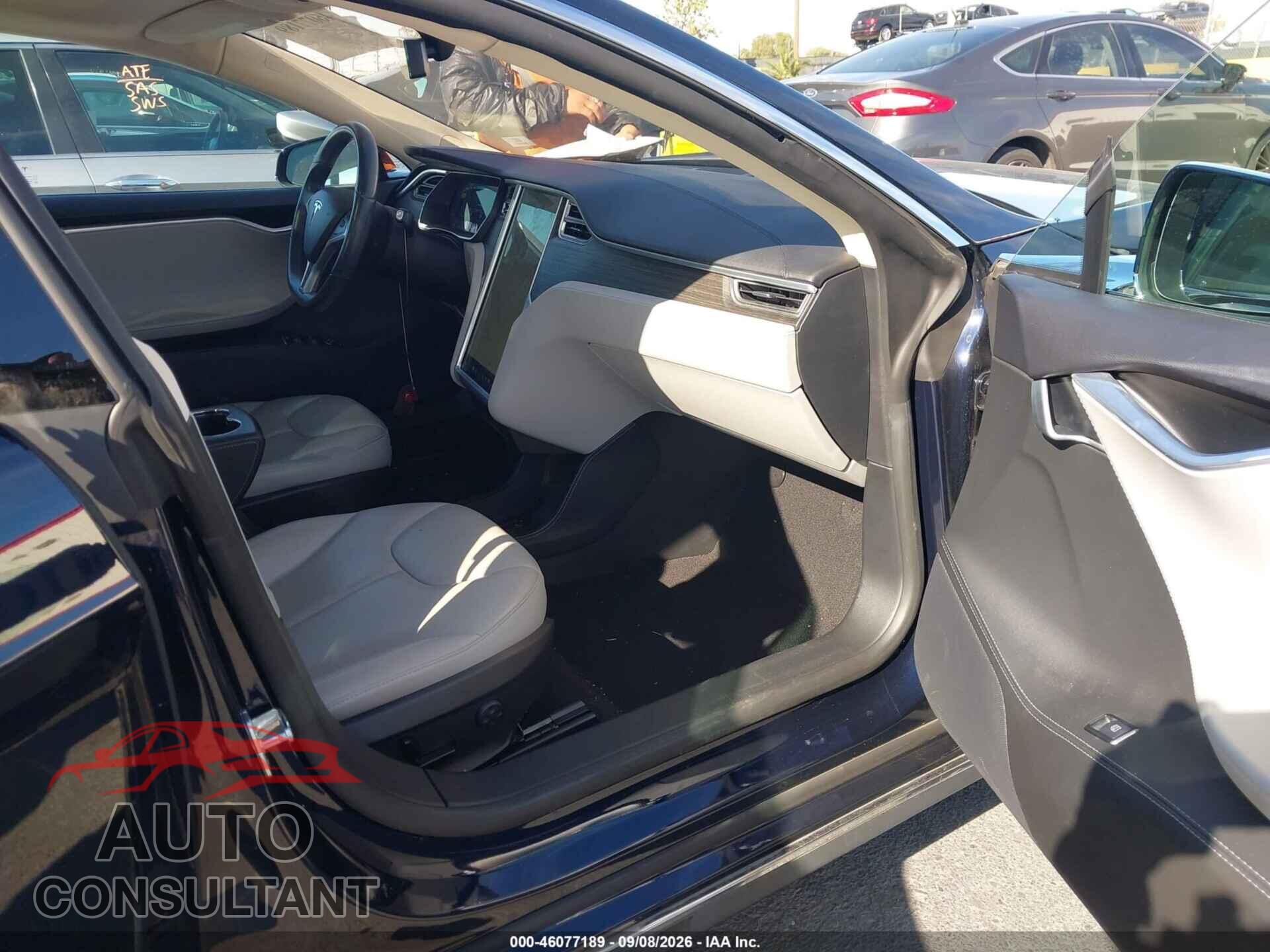 TESLA MODEL S 2014 - 5YJSA1H19EFP49901