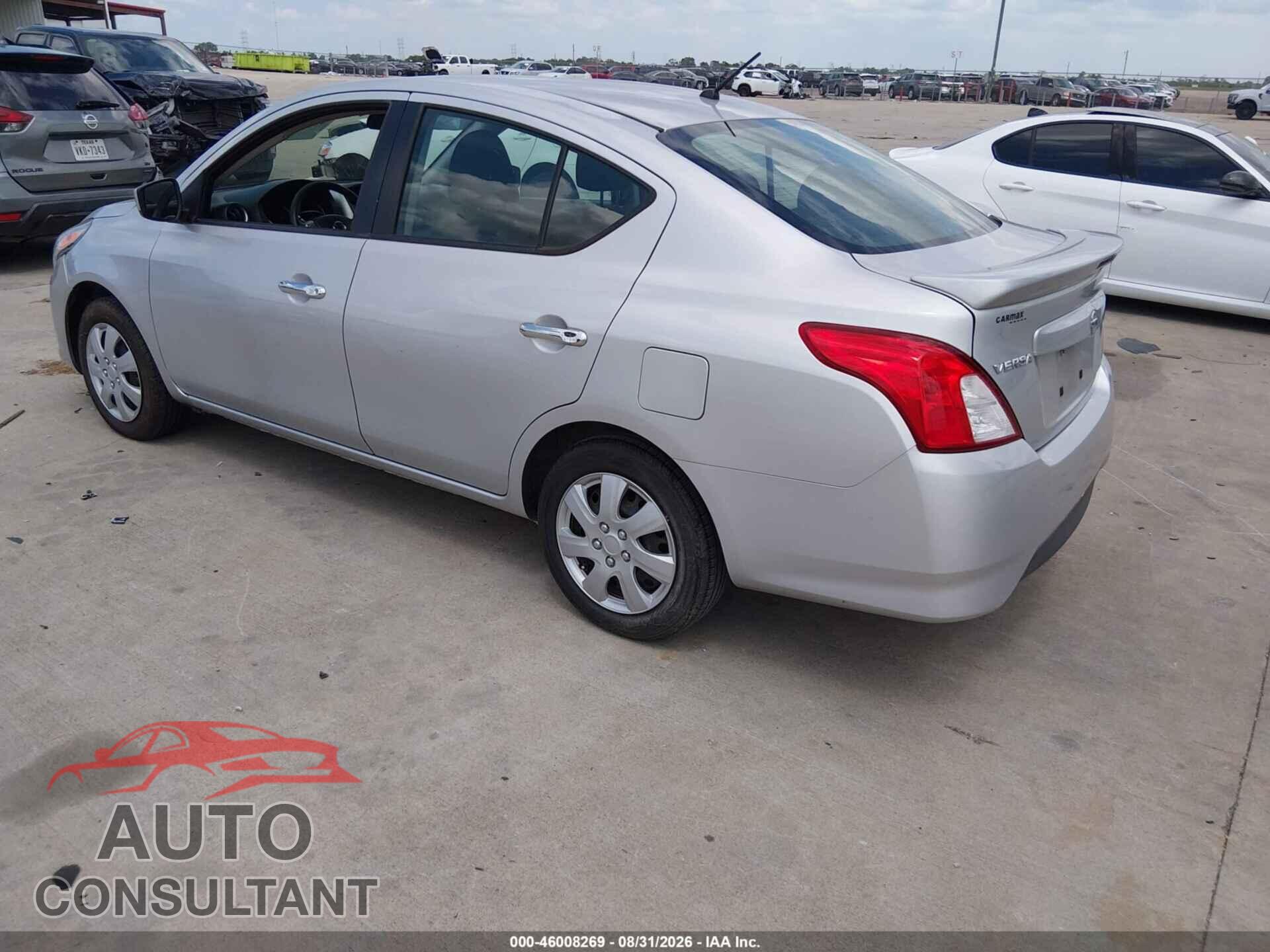 NISSAN VERSA 2017 - 3N1CN7AP3HL801073