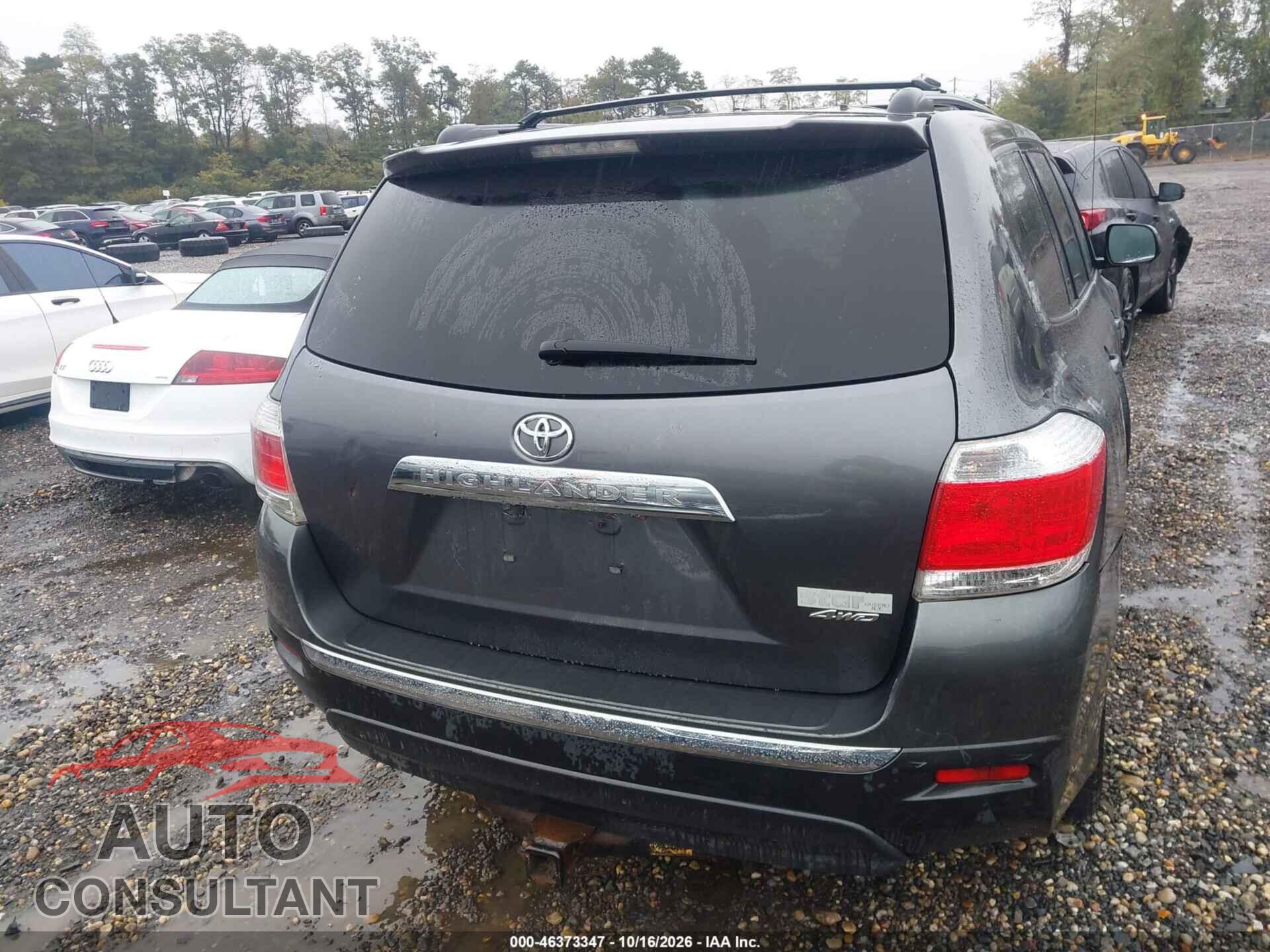 TOYOTA HIGHLANDER 2011 - 5TDBK3EH8BS066718