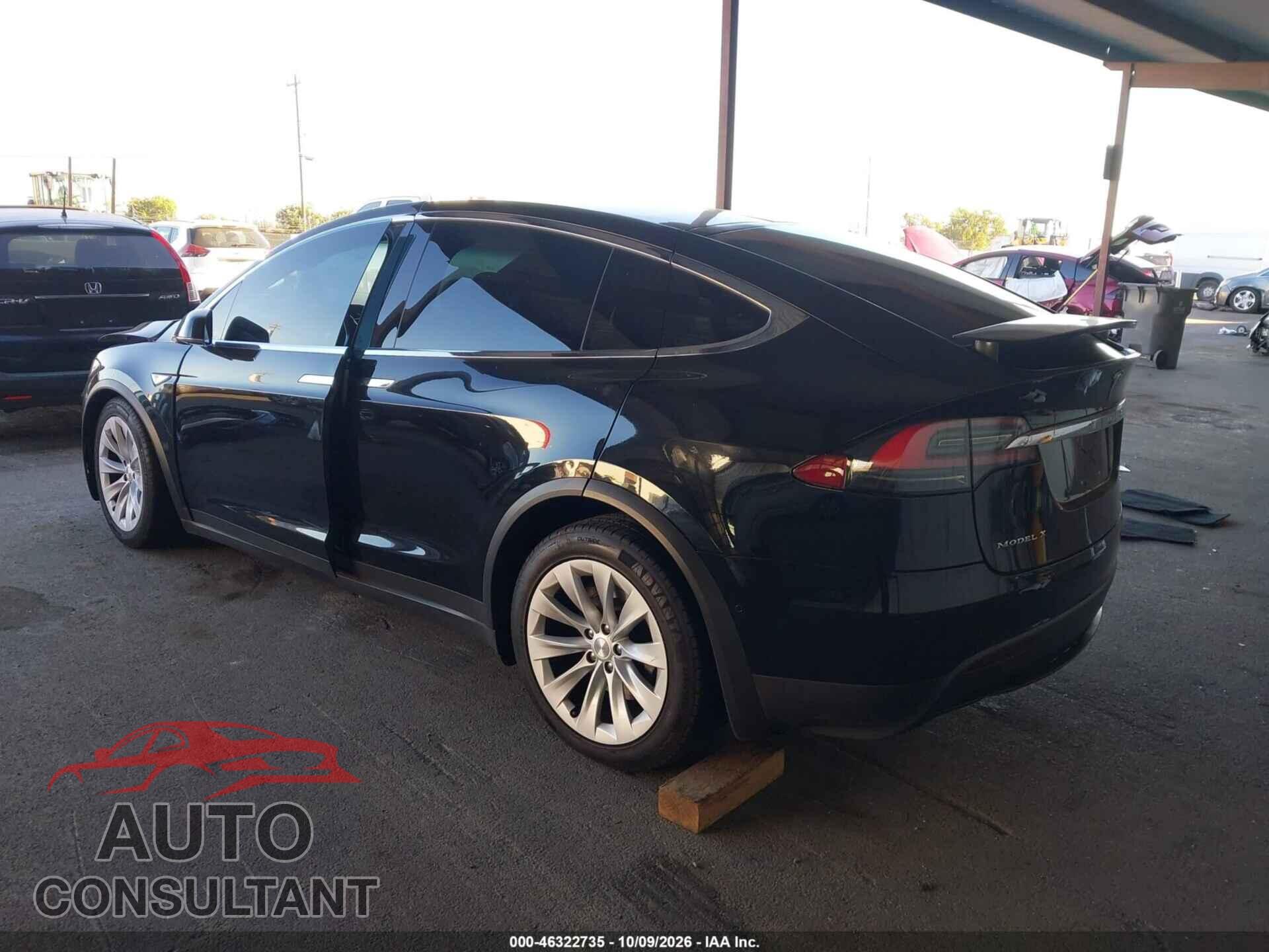 TESLA MODEL X 2016 - 5YJXCBE21GF012181