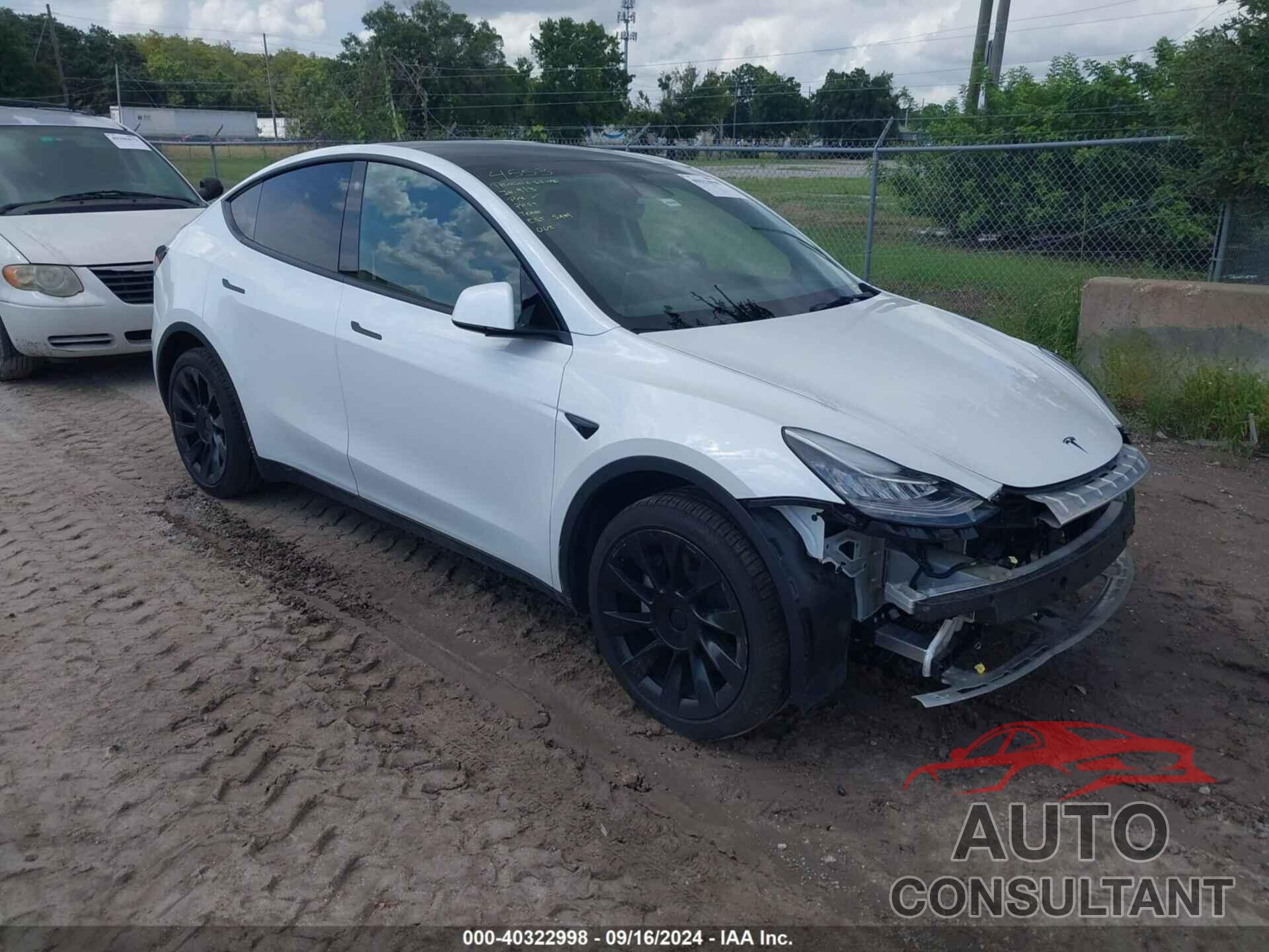 TESLA MODEL Y 2023 - 7SAYGAEE3PF589584