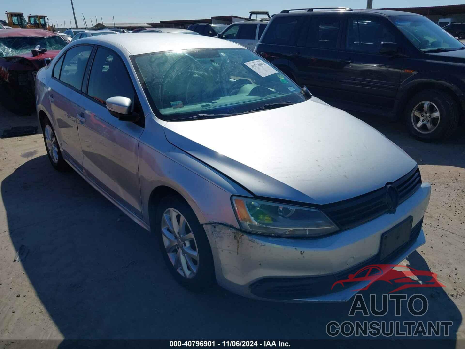 VOLKSWAGEN JETTA 2011 - 3VWDX7AJ3BM316521