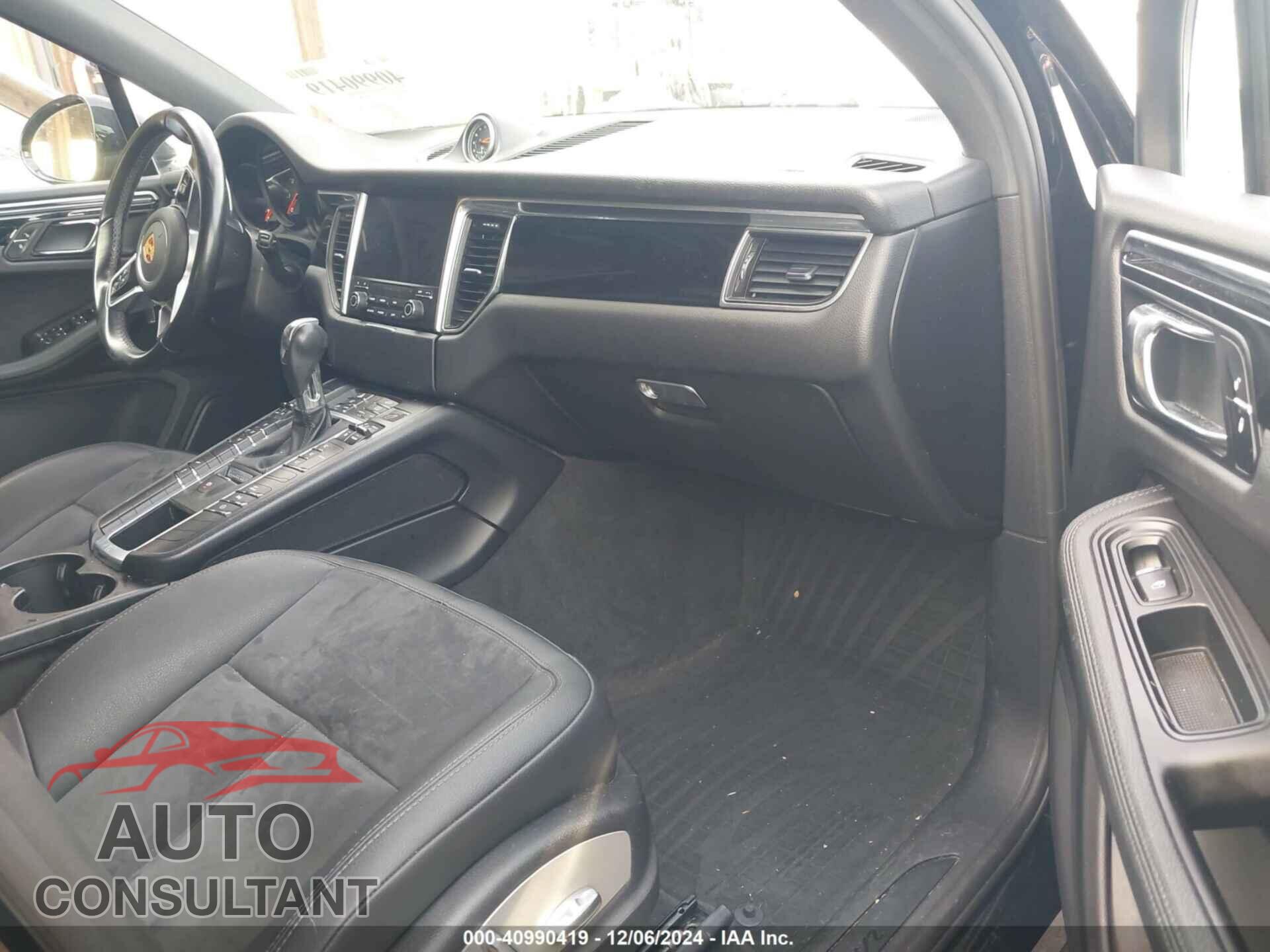 PORSCHE MACAN 2017 - WP1AA2A53HLB04966