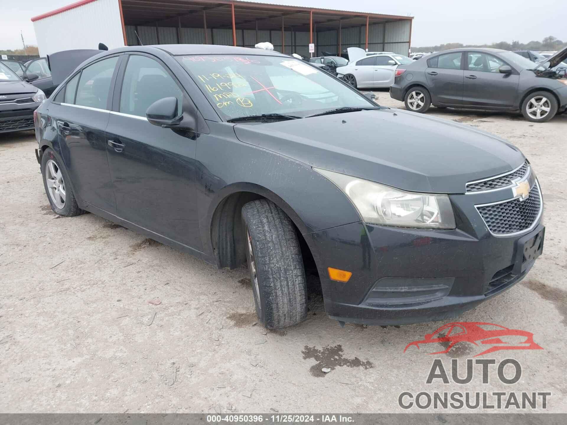 CHEVROLET CRUZE 2013 - 1G1PC5SB3D7282996