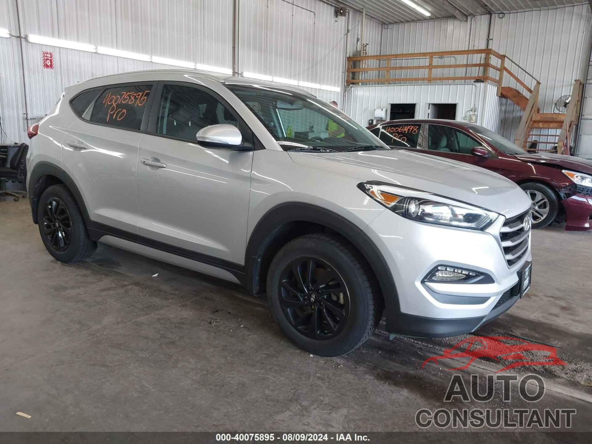 HYUNDAI TUCSON 2018 - KM8J3CA41JU812394