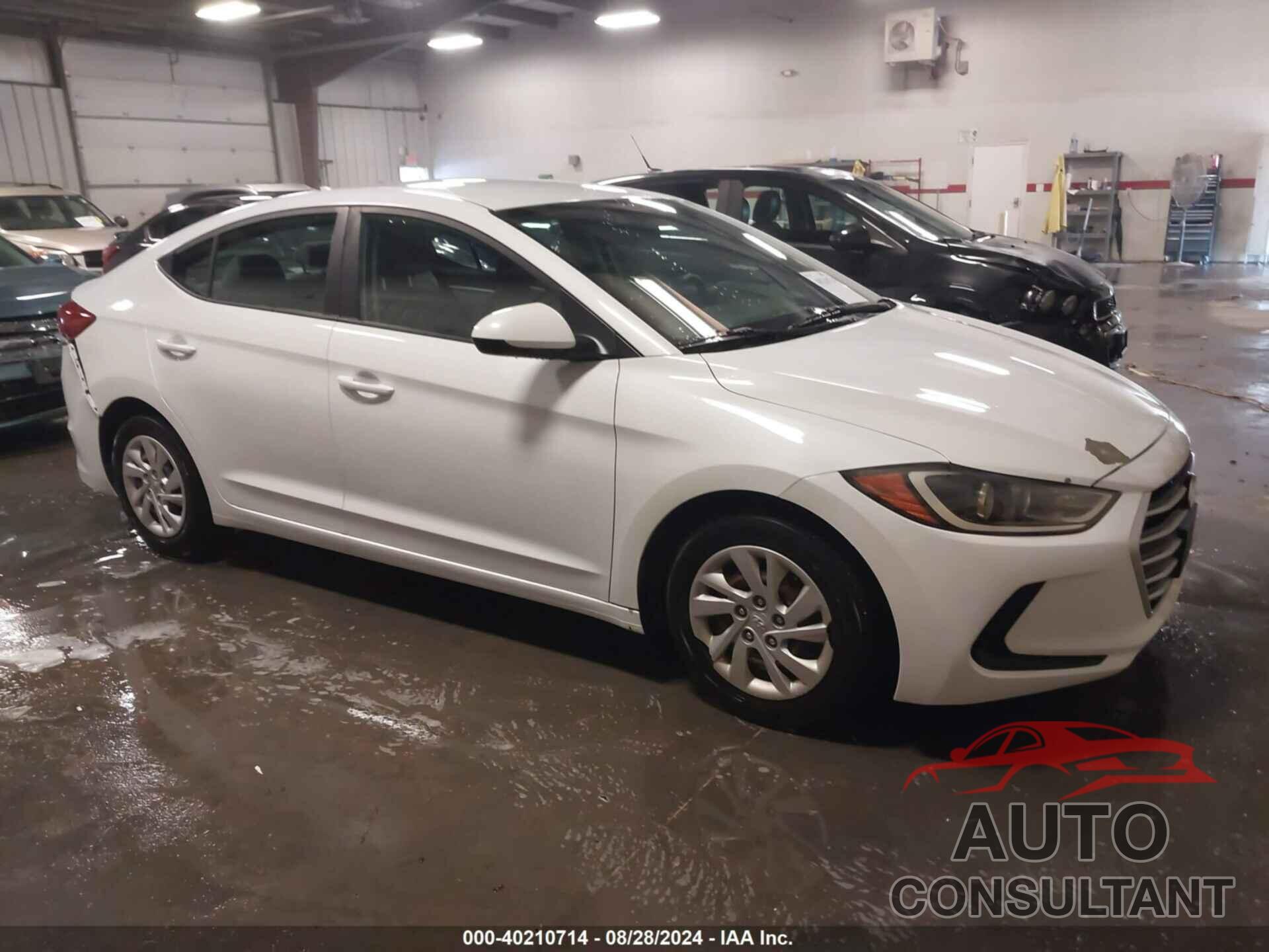 HYUNDAI ELANTRA 2017 - 5NPD74LF9HH208610