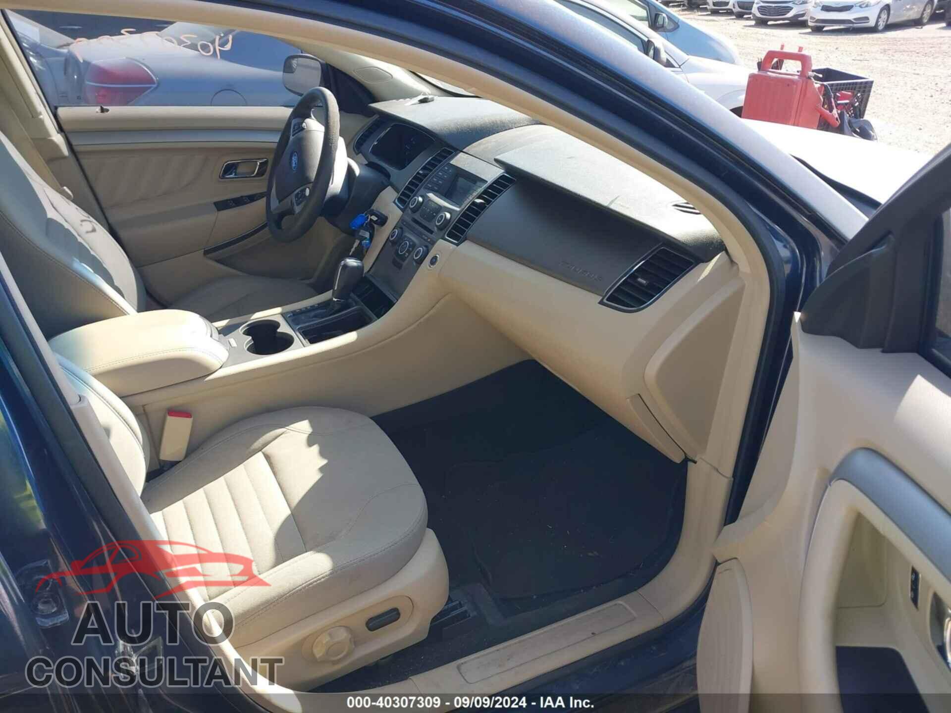 FORD TAURUS 2017 - 1FAHP2D85HG122811