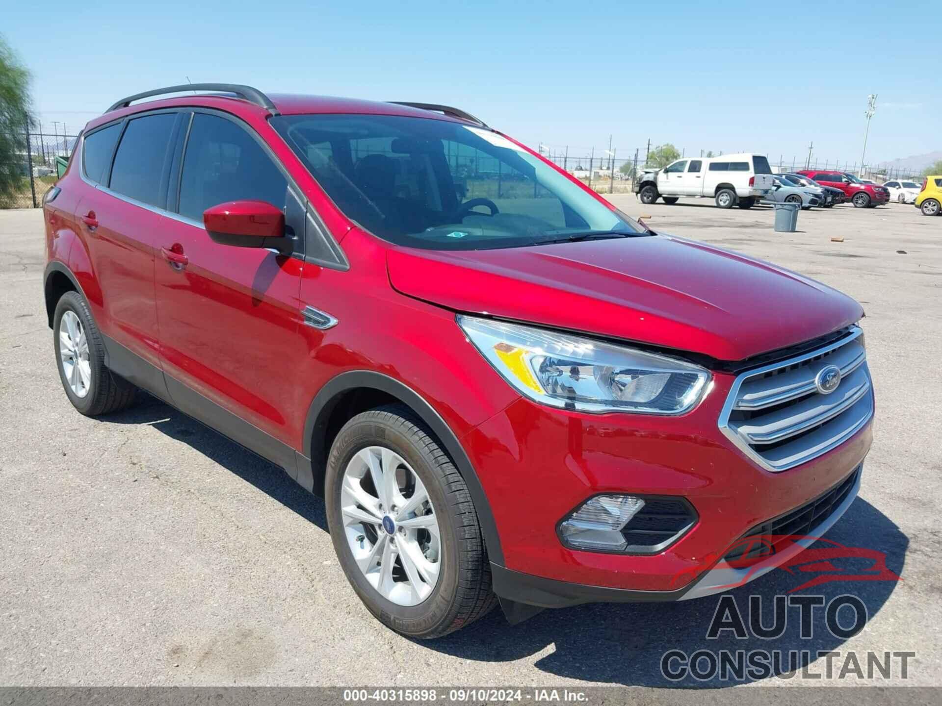 FORD ESCAPE 2018 - 1FMCU0GDXJUA42532