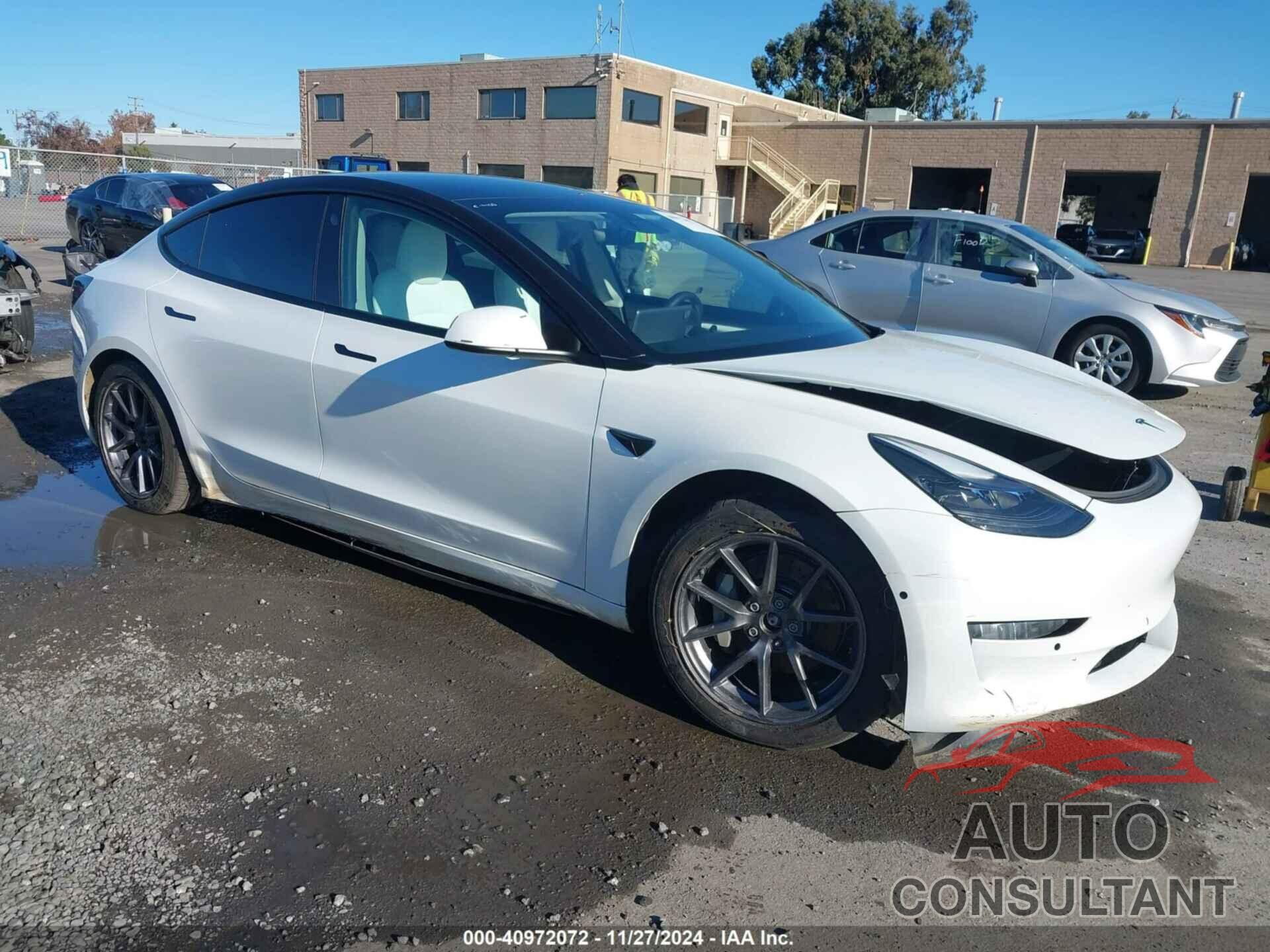 TESLA MODEL 3 2021 - 5YJ3E1EB5MF000534