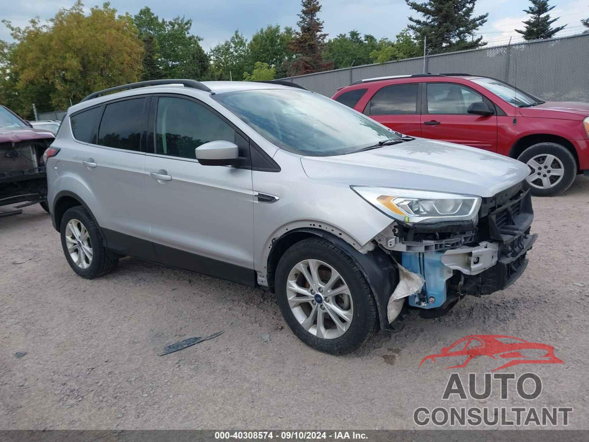 FORD ESCAPE 2017 - 1FMCU0GD8HUE66883