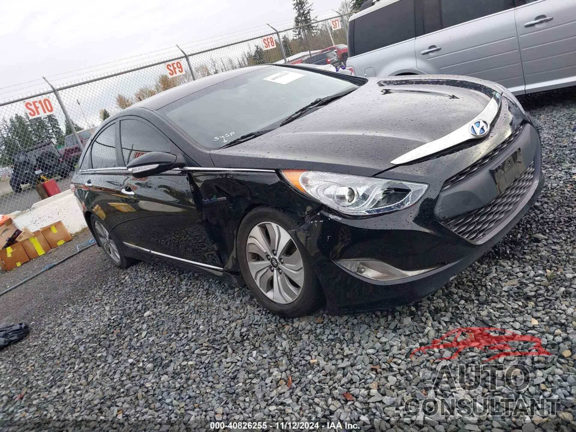 HYUNDAI SONATA HYBRID 2013 - KMHEC4A44DA100104