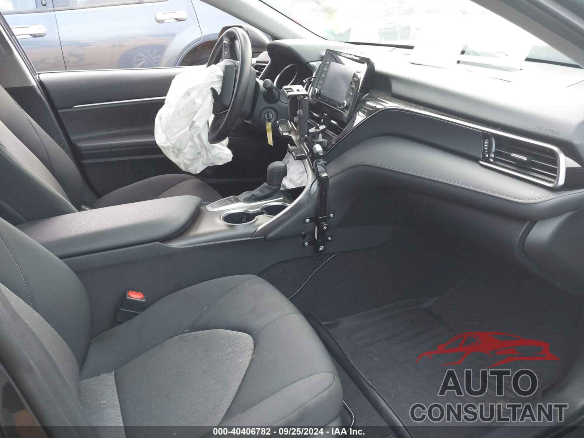 TOYOTA CAMRY 2023 - 4T1C11AK2PU158600