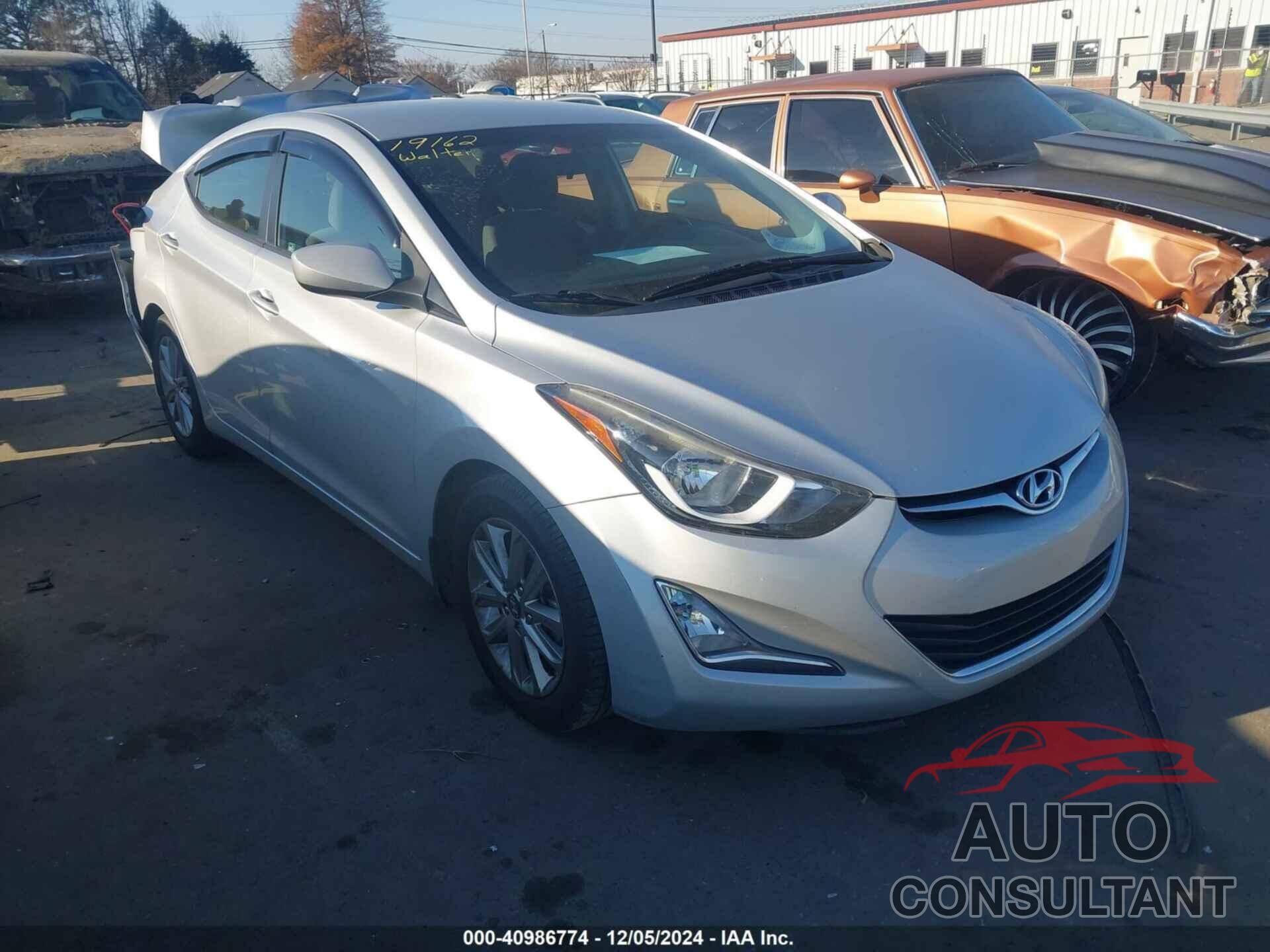HYUNDAI ELANTRA 2016 - 5NPDH4AE3GH721745