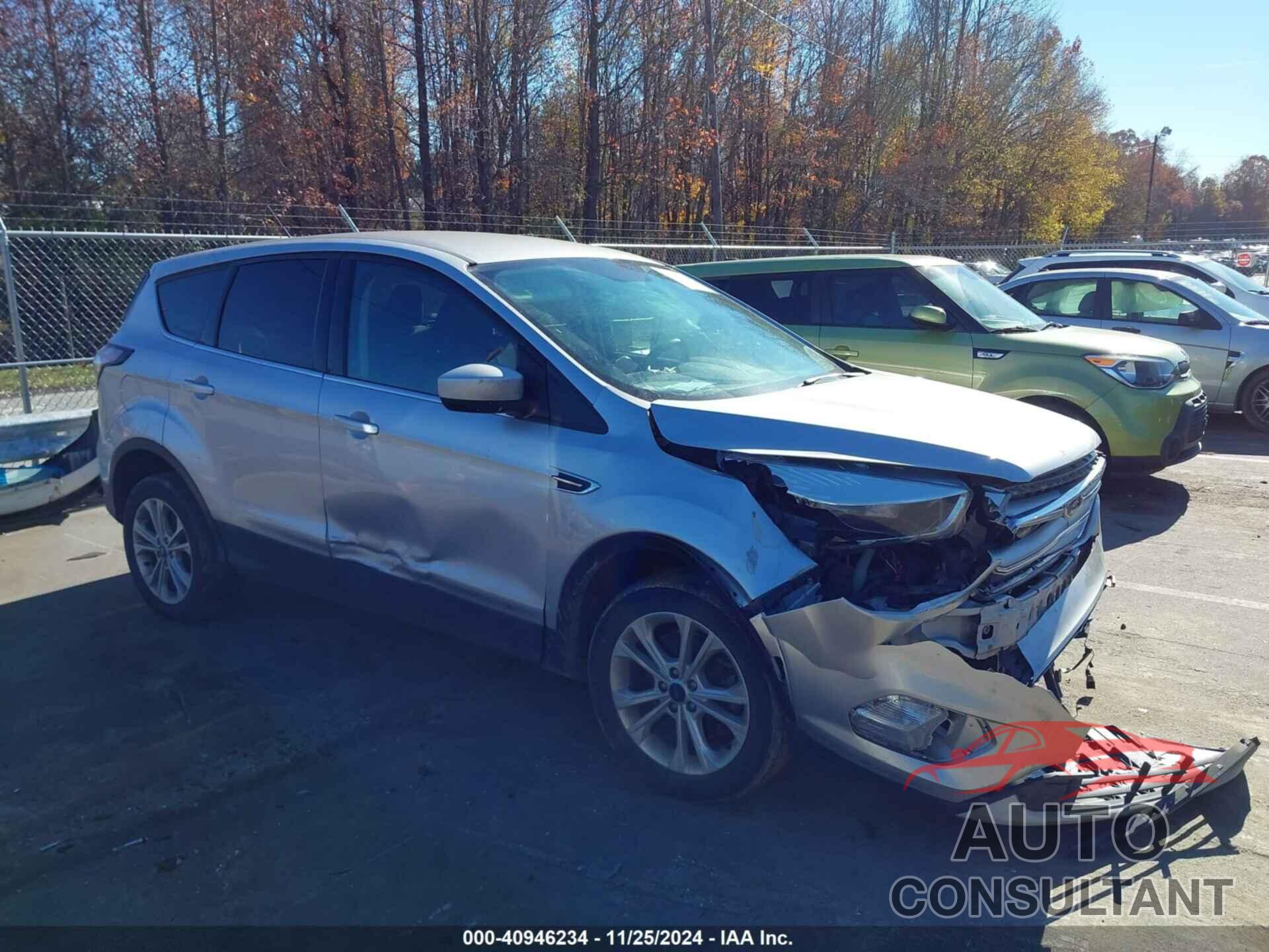 FORD ESCAPE 2017 - 1FMCU9GD6HUE48743