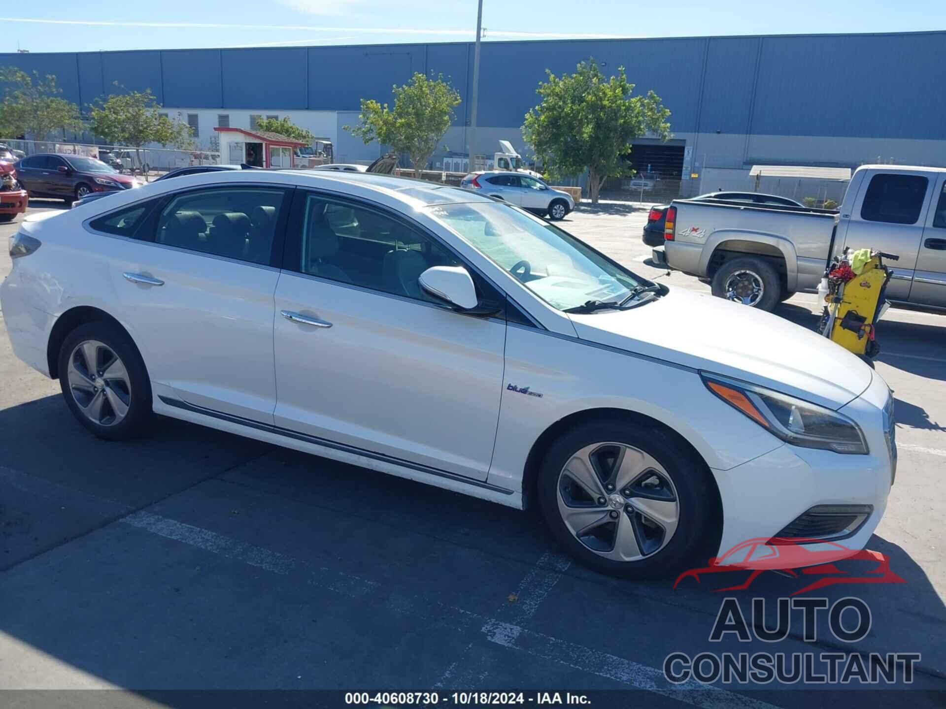 HYUNDAI SONATA HYBRID 2016 - KMHE34L16GA031911