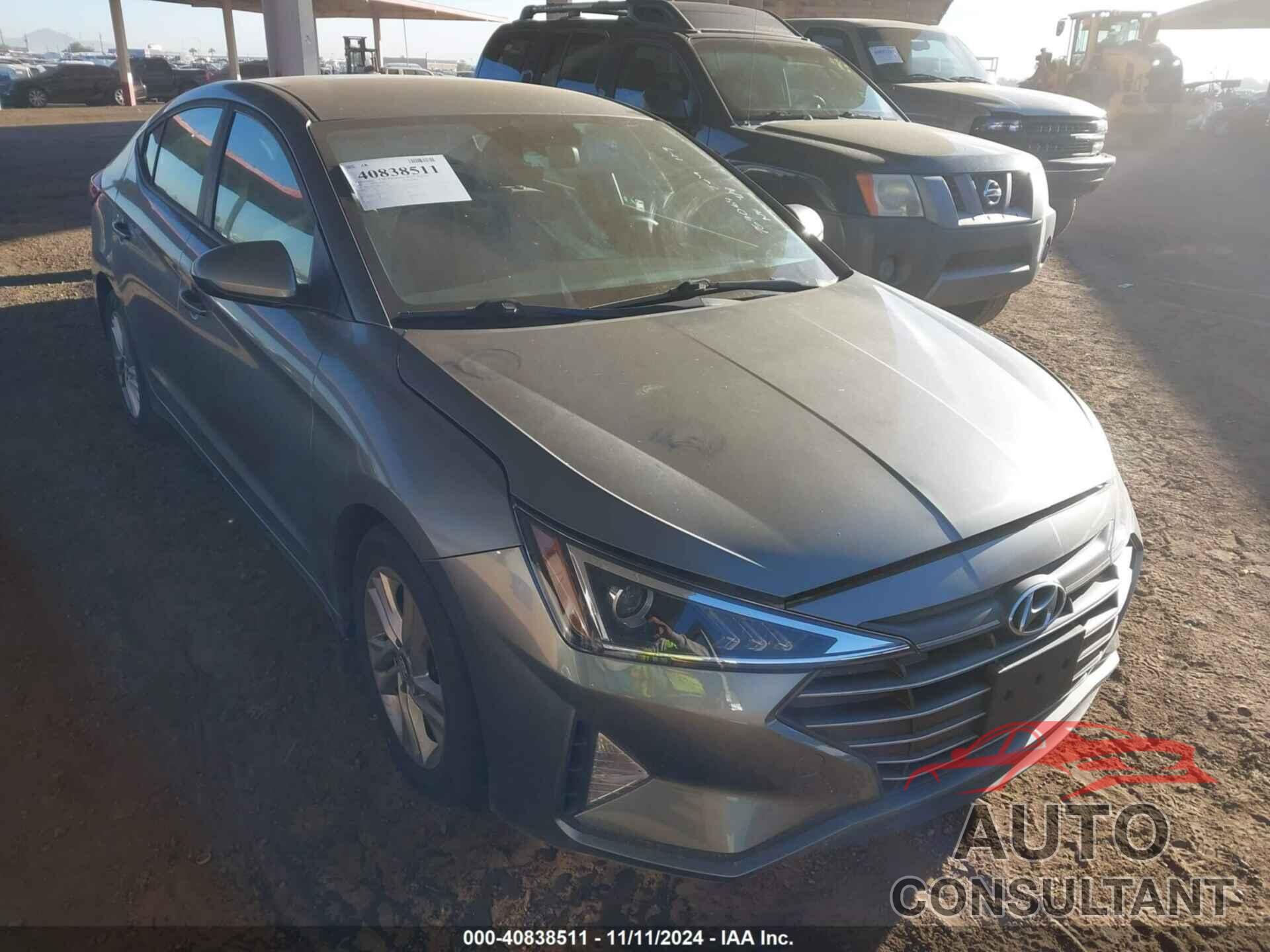 HYUNDAI ELANTRA 2019 - KMHD84LFXKU769064