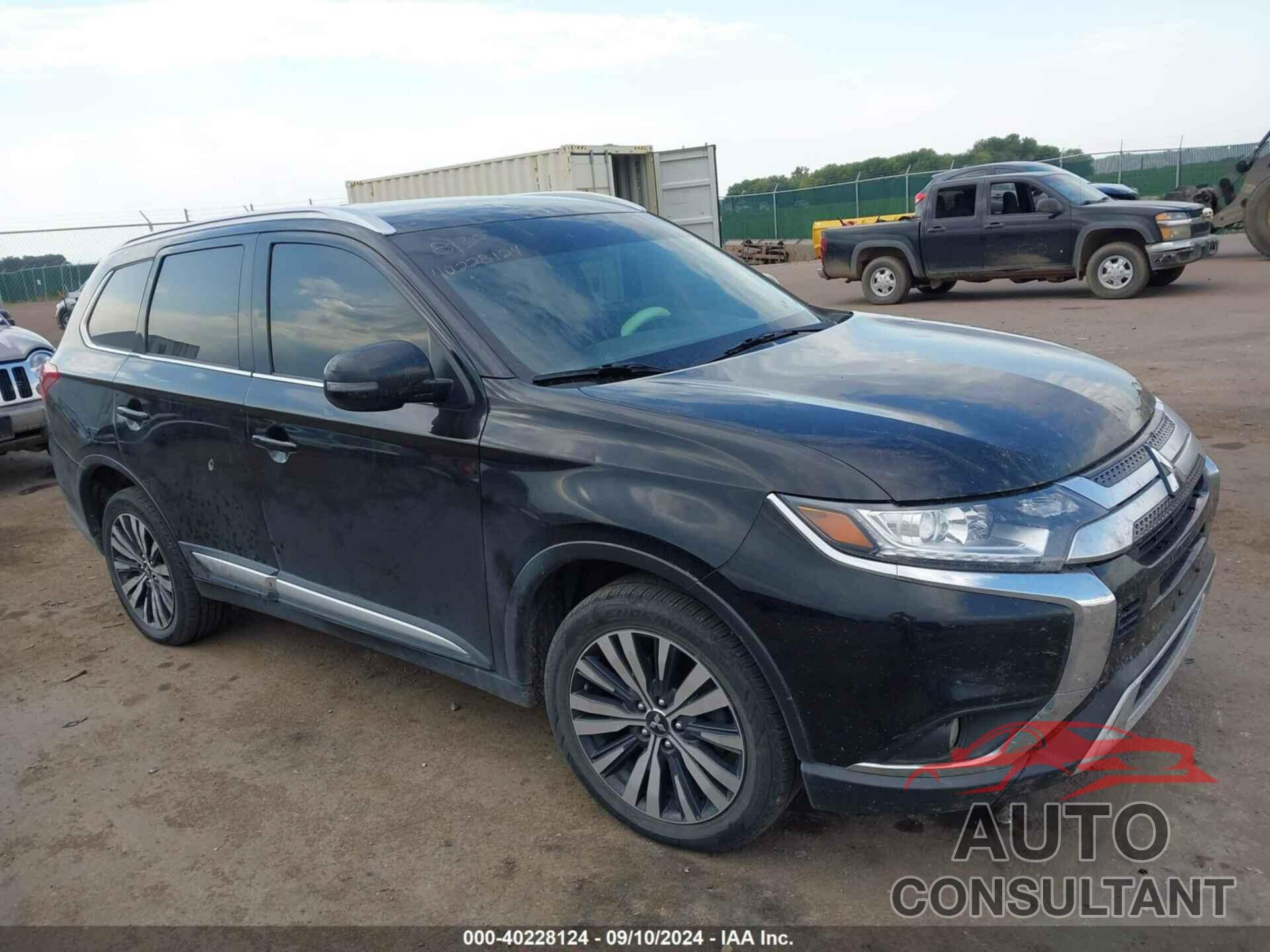 MITSUBISHI OUTLANDER 2019 - JA4AZ3A38KZ036483