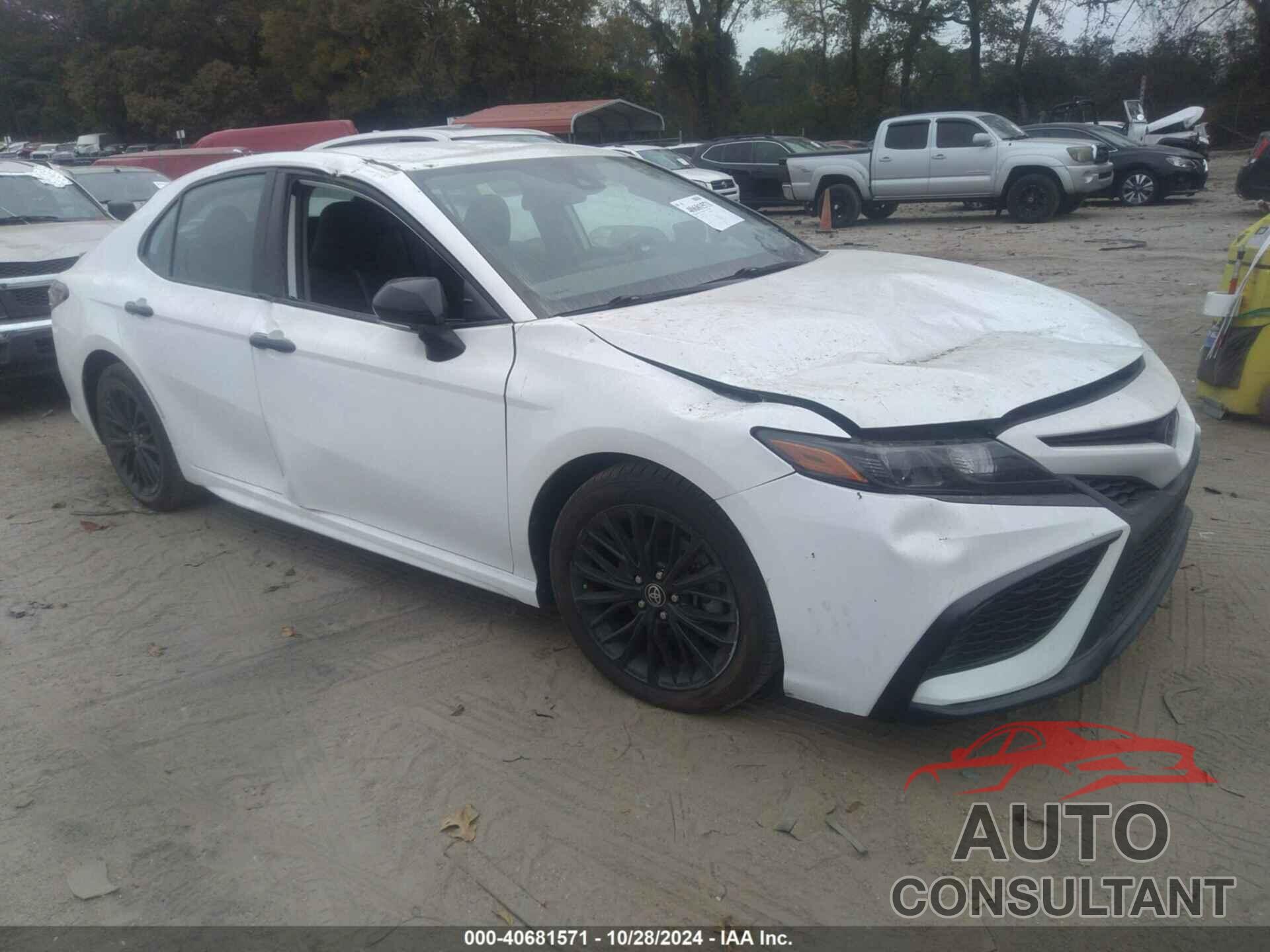 TOYOTA CAMRY 2022 - 4T1G11AK3NU063185