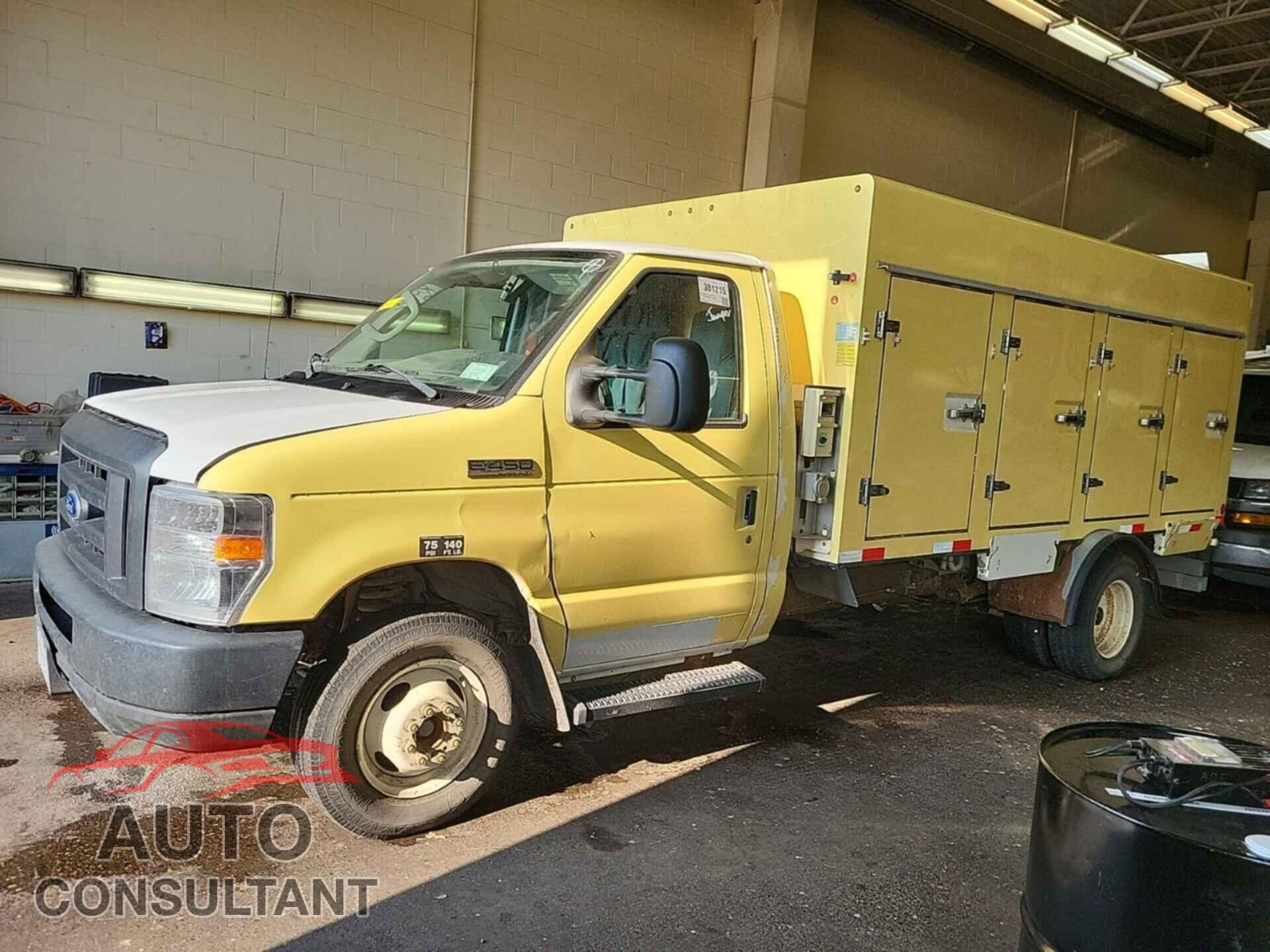 FORD ECONOLINE 2017 - 1FDXE4FS3HDC72235