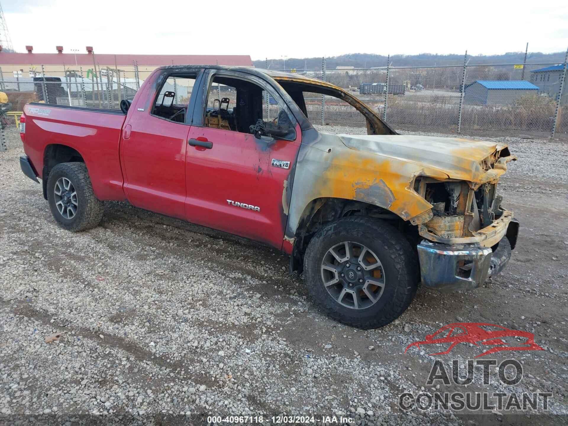 TOYOTA TUNDRA 2016 - 5TFUY5F13GX512182