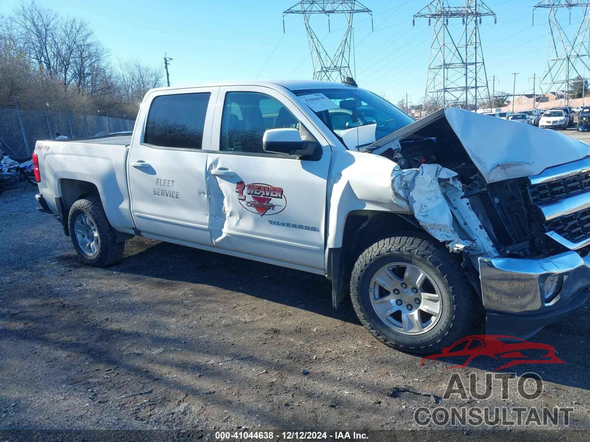CHEVROLET SILVERADO 1500 2018 - 3GCUKREC0JG583475