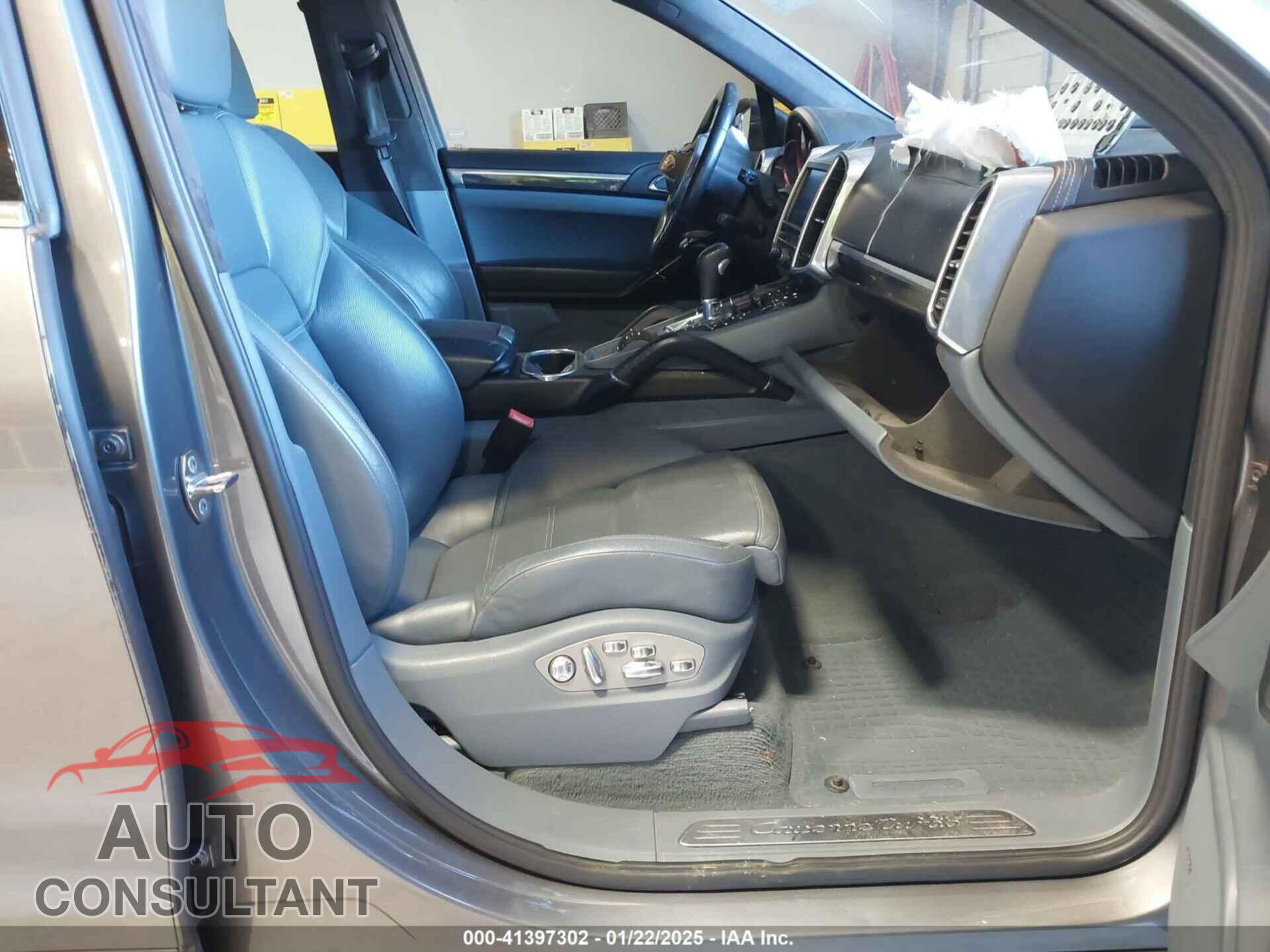PORSCHE CAYENNE 2011 - WP1AC2A24BLA84234