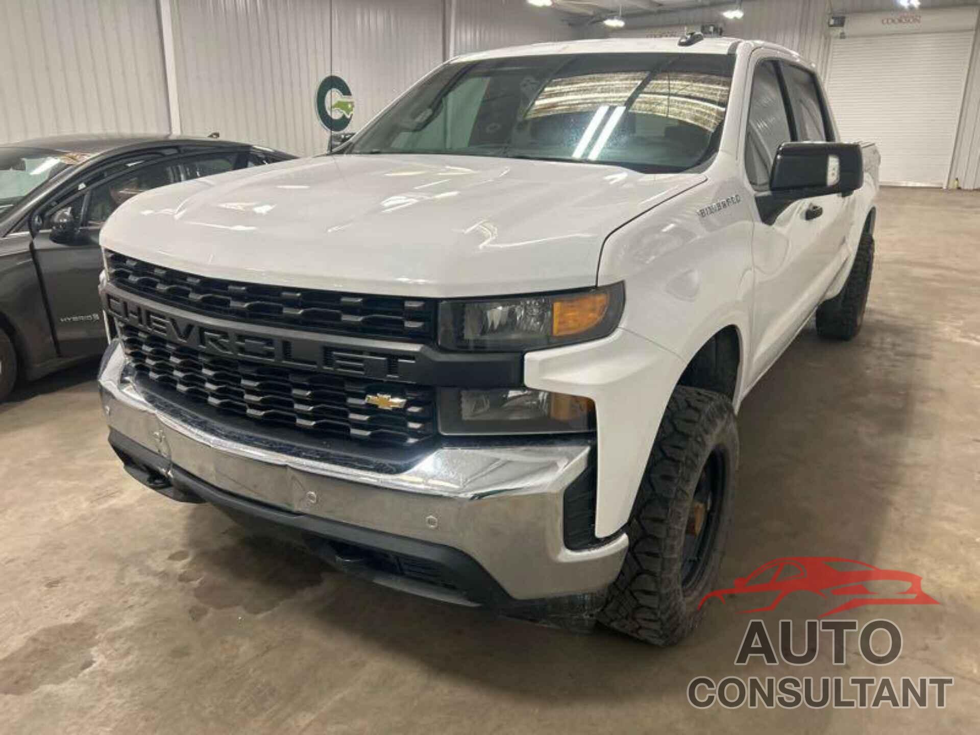 CHEVROLET SILVERADO 1500 2020 - 1GCUYAEFXLZ296142