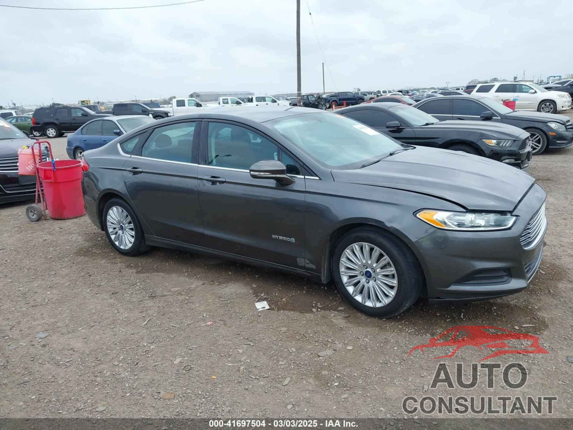 FORD FUSION HYBRID 2016 - 3FA6P0LU5GR235241