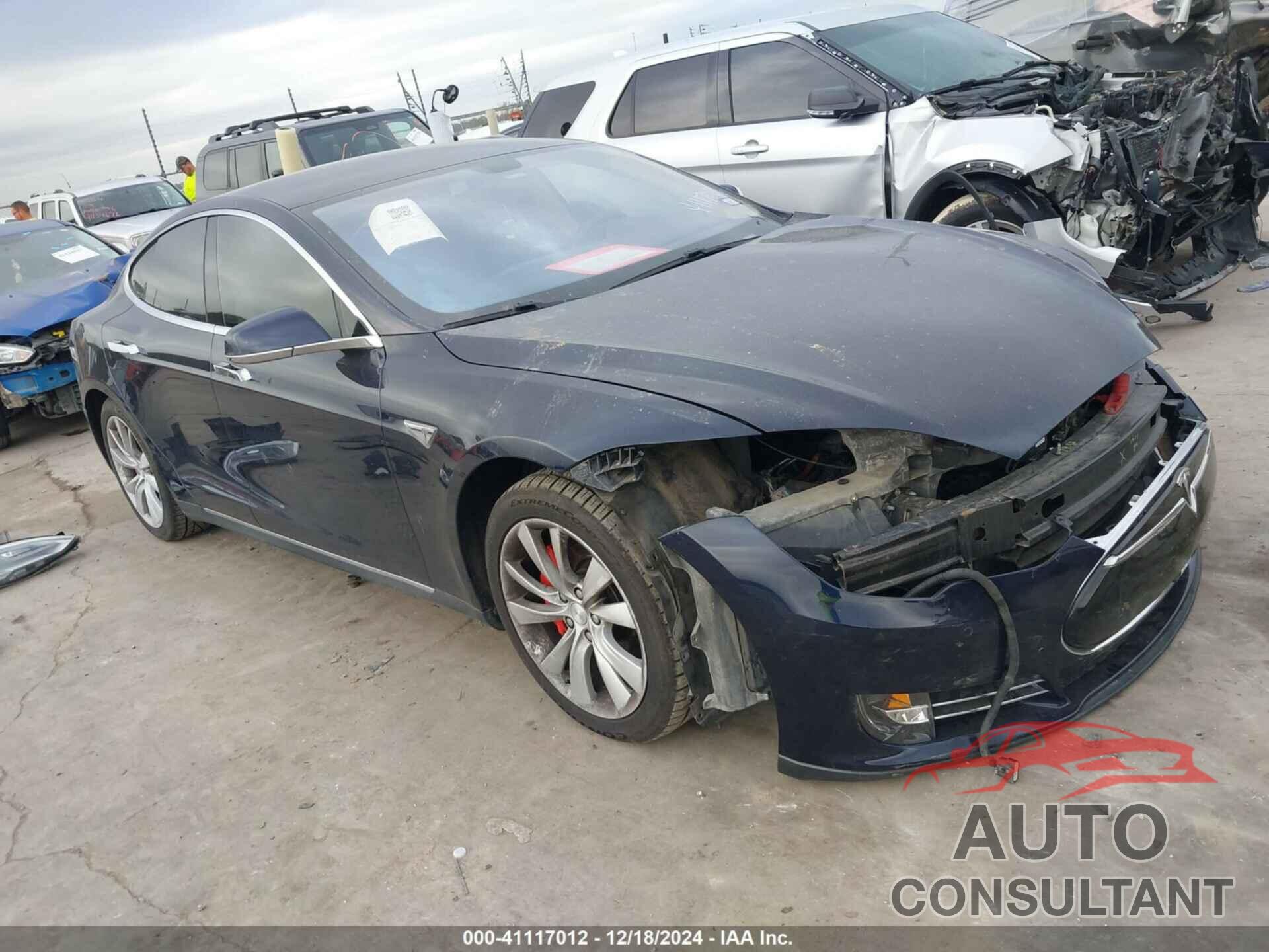 TESLA MODEL S 2014 - 5YJSA1H15EFP52102