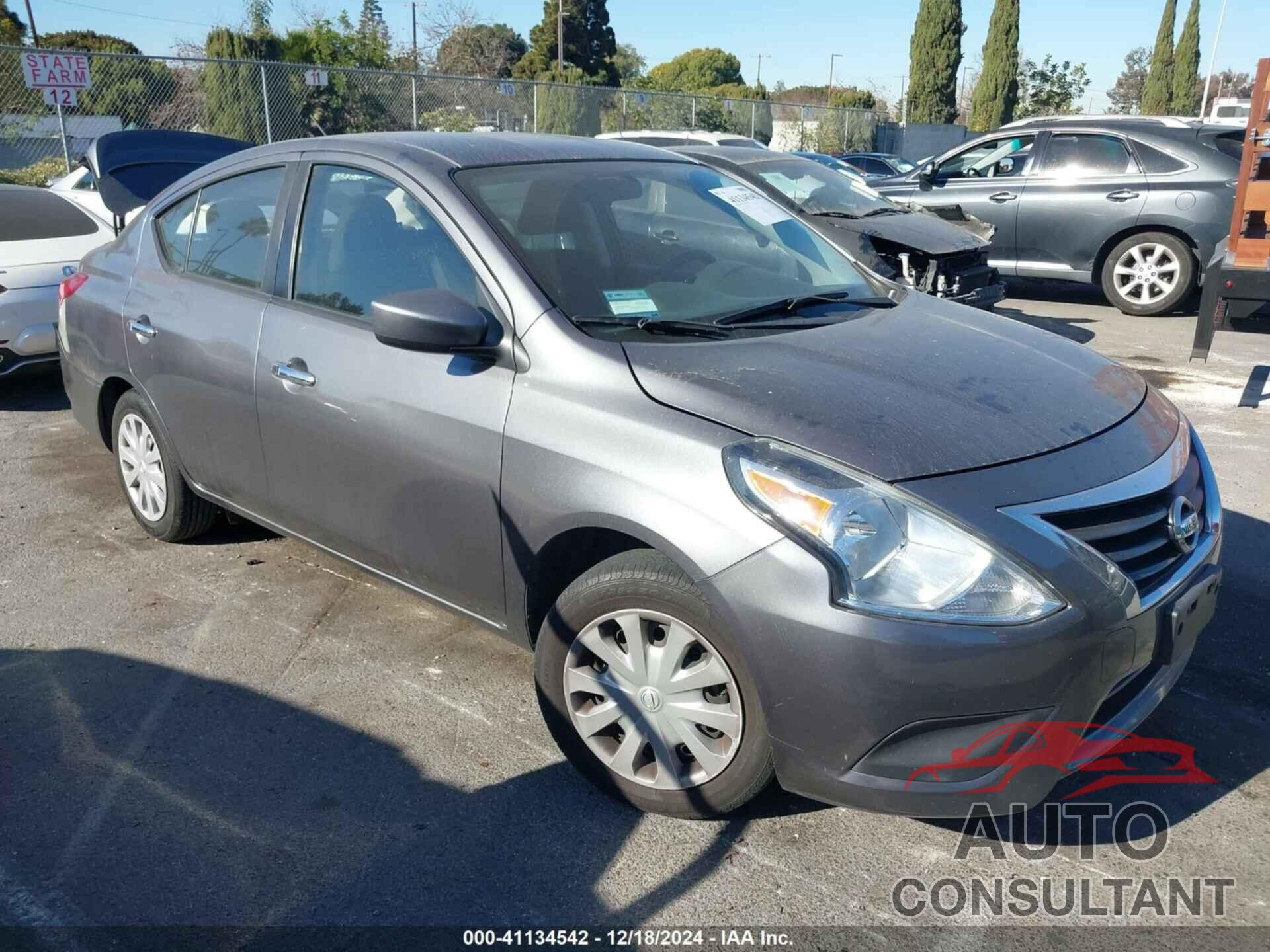 NISSAN VERSA 2017 - 3N1CN7AP1HL887550