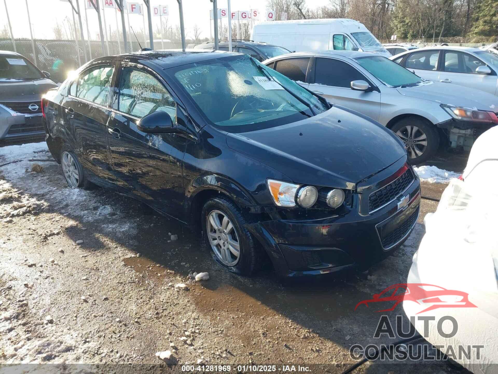 CHEVROLET SONIC 2015 - 1G1JC5SH5F4145847