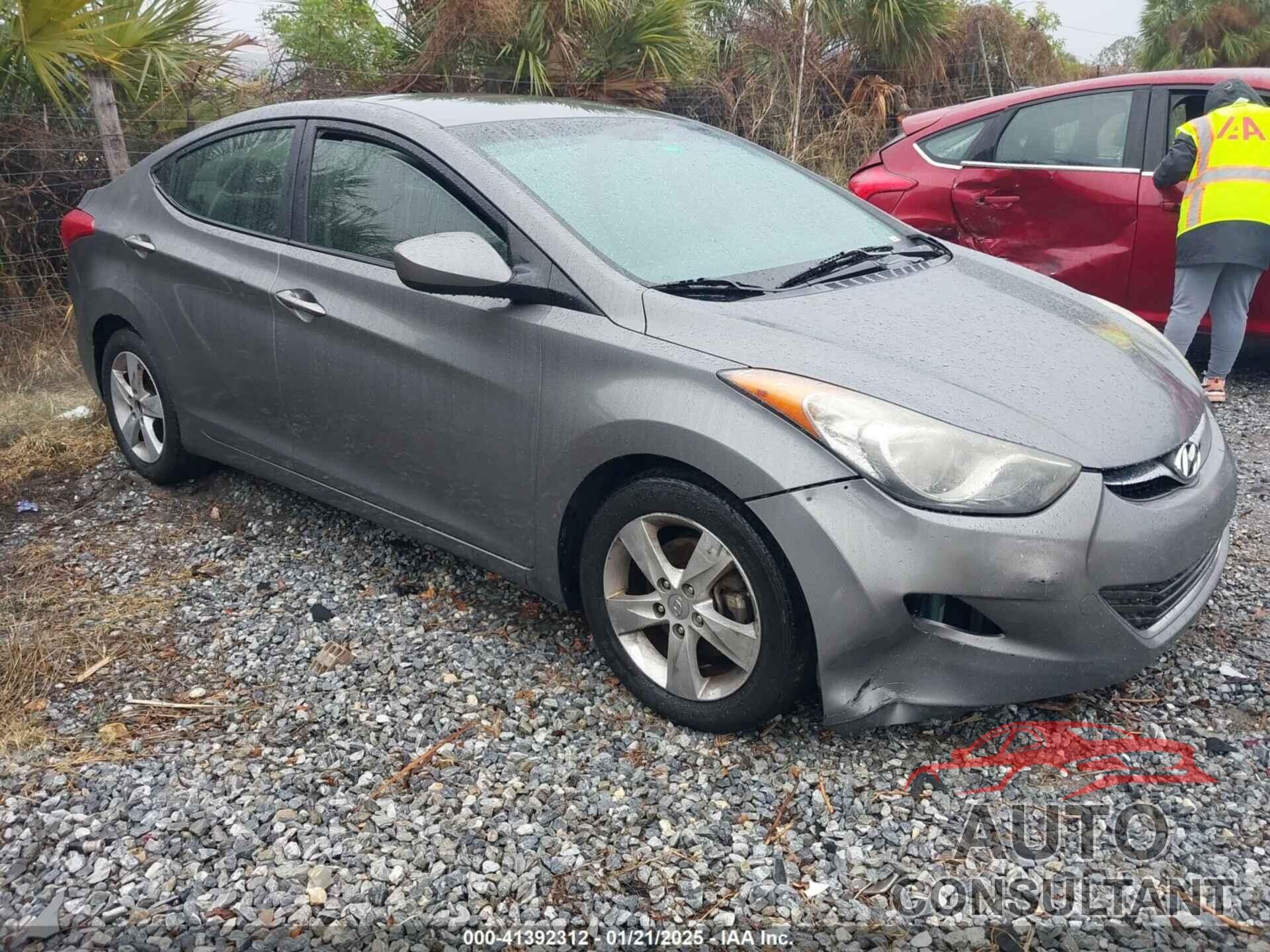 HYUNDAI ELANTRA 2013 - 5NPDH4AE5DH314702