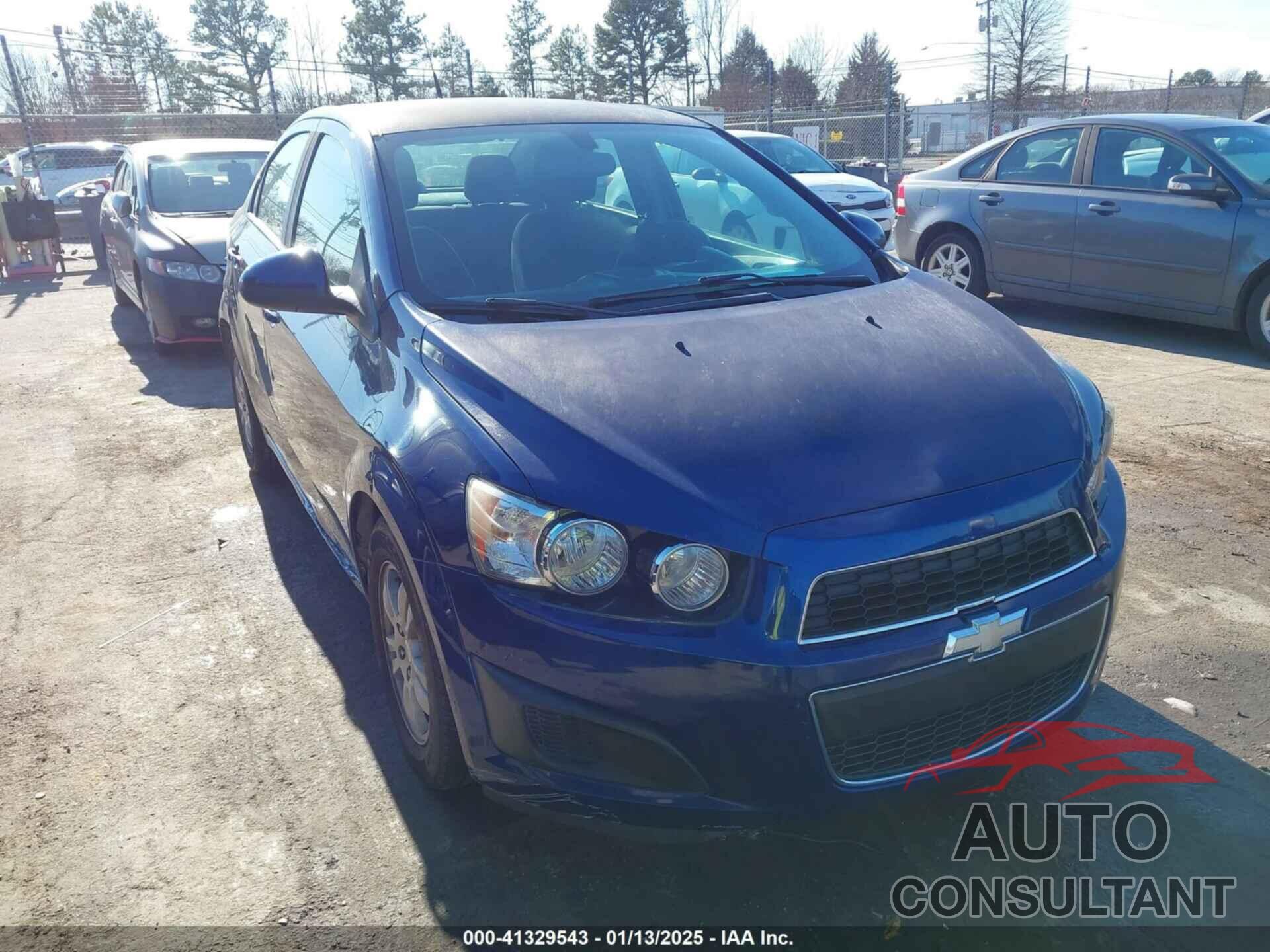 CHEVROLET SONIC 2014 - 1G1JC5SH6E4145905
