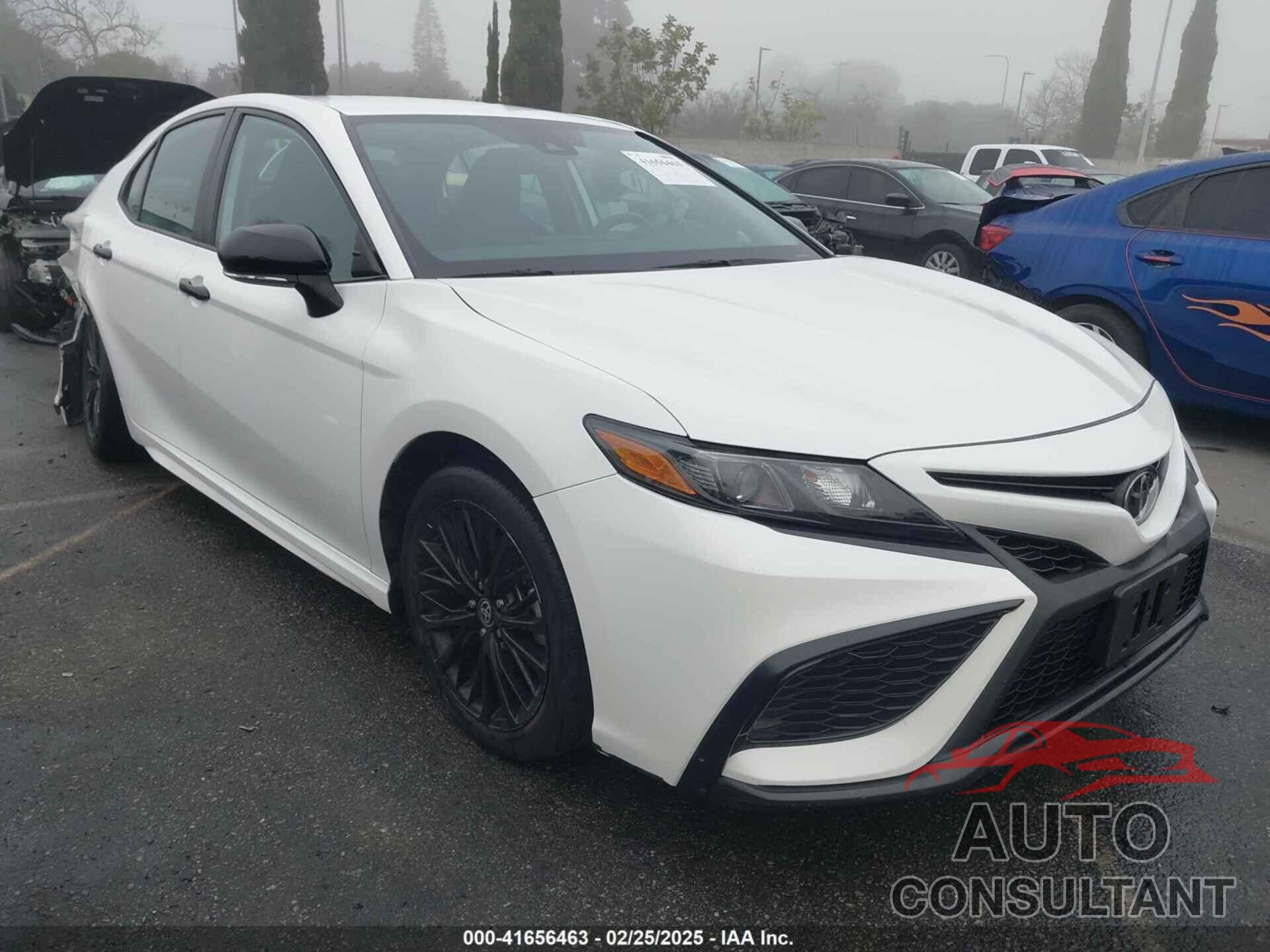 TOYOTA CAMRY 2021 - 4T1T11AK8MU443281