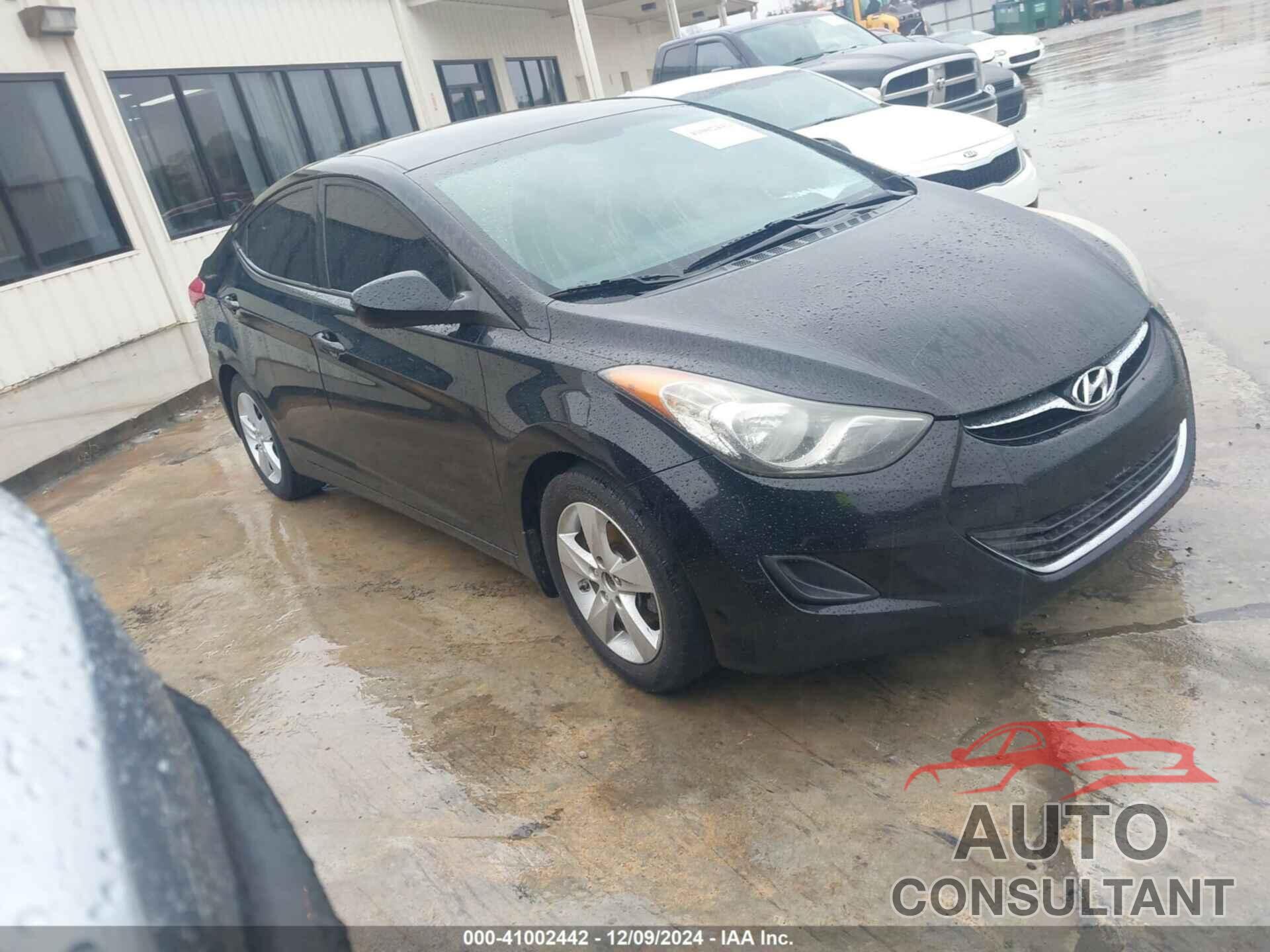 HYUNDAI ELANTRA 2013 - 5NPDH4AE5DH281328