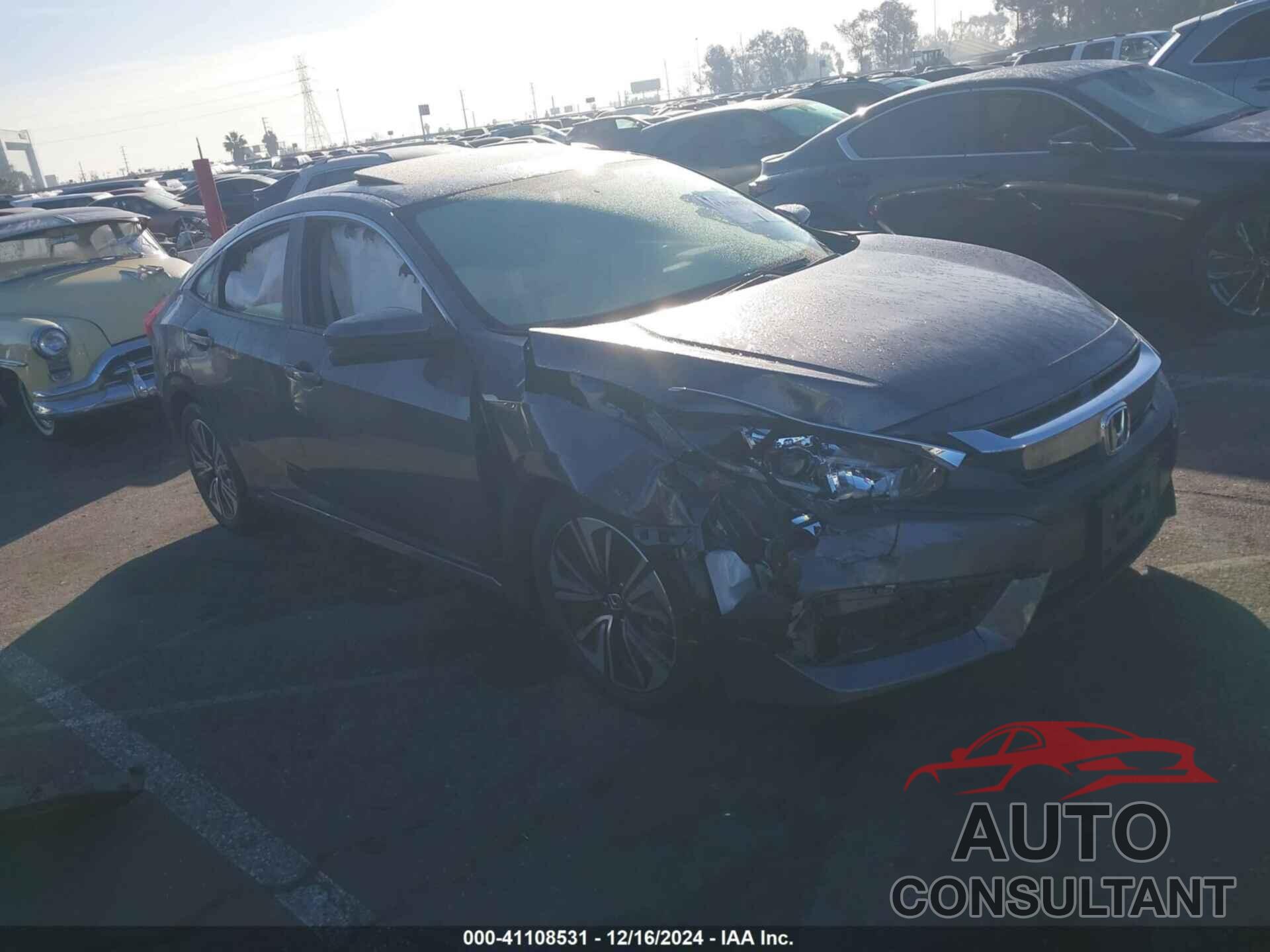 HONDA CIVIC 2018 - JHMFC1F38JX042397