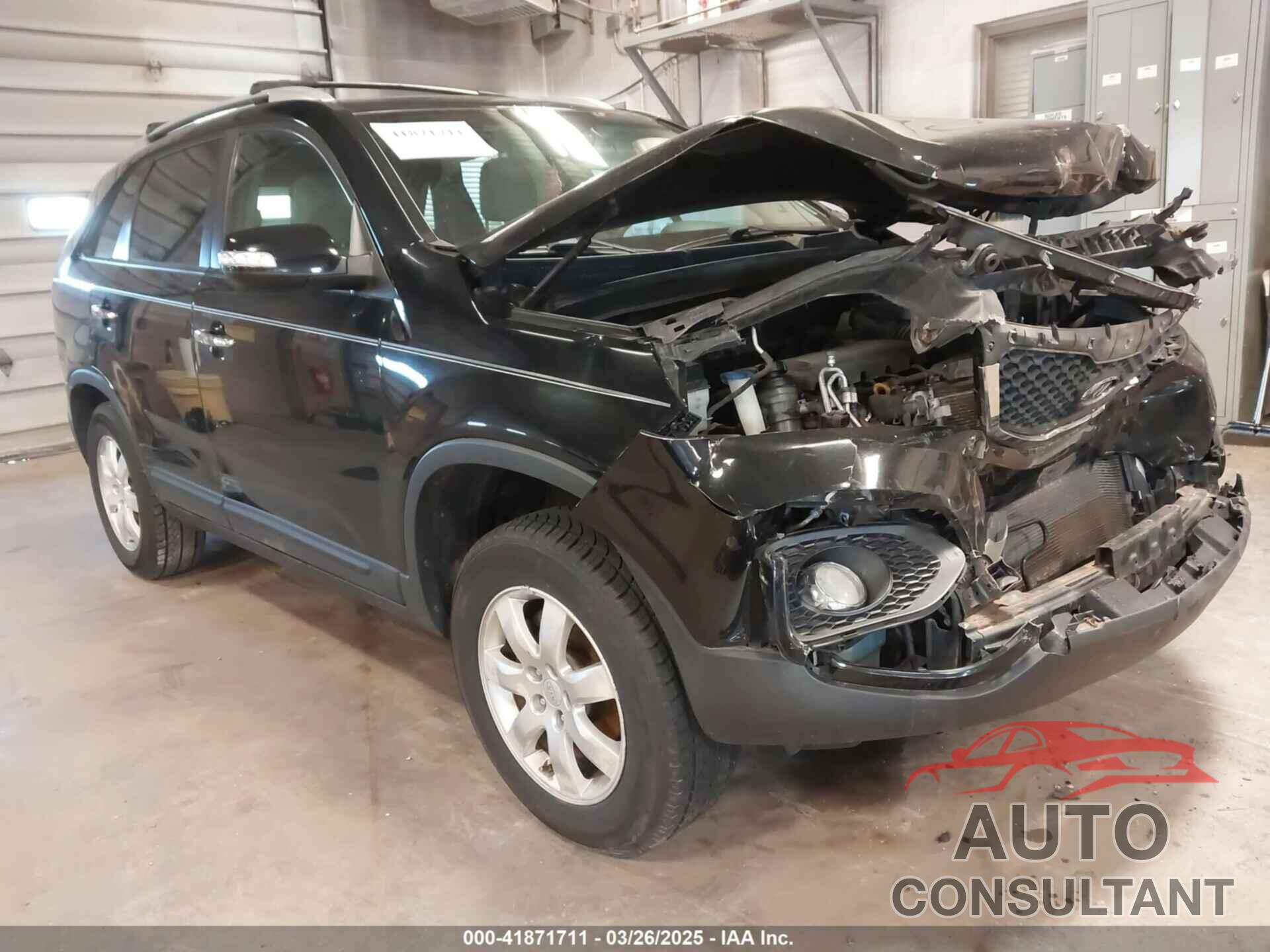 KIA SORENTO 2011 - 5XYKT3A10BG182823