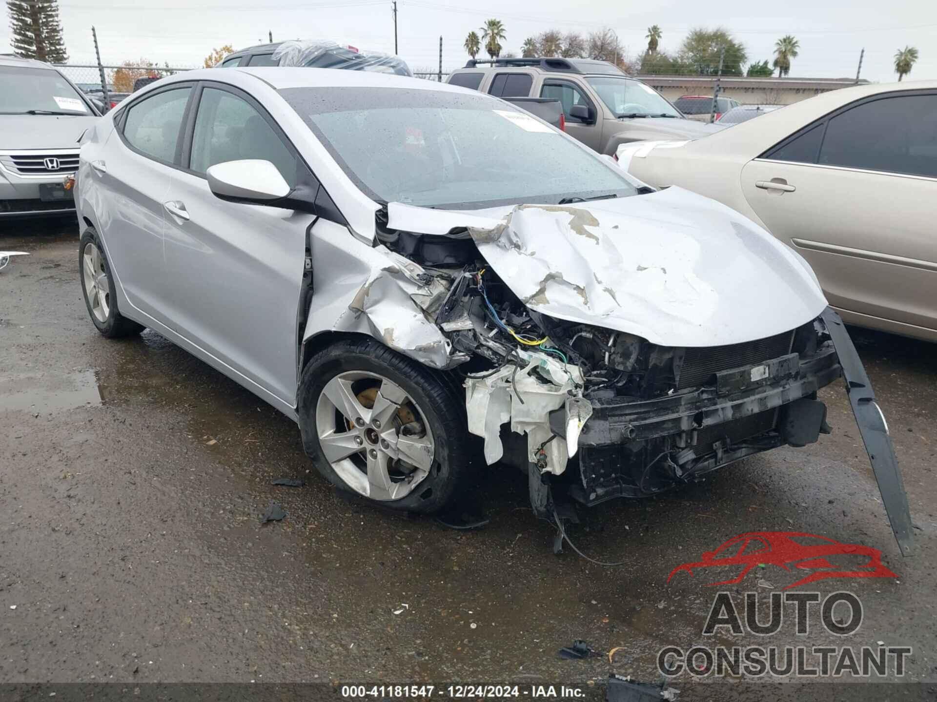 HYUNDAI ELANTRA 2013 - KMHDH4AE0DU586429