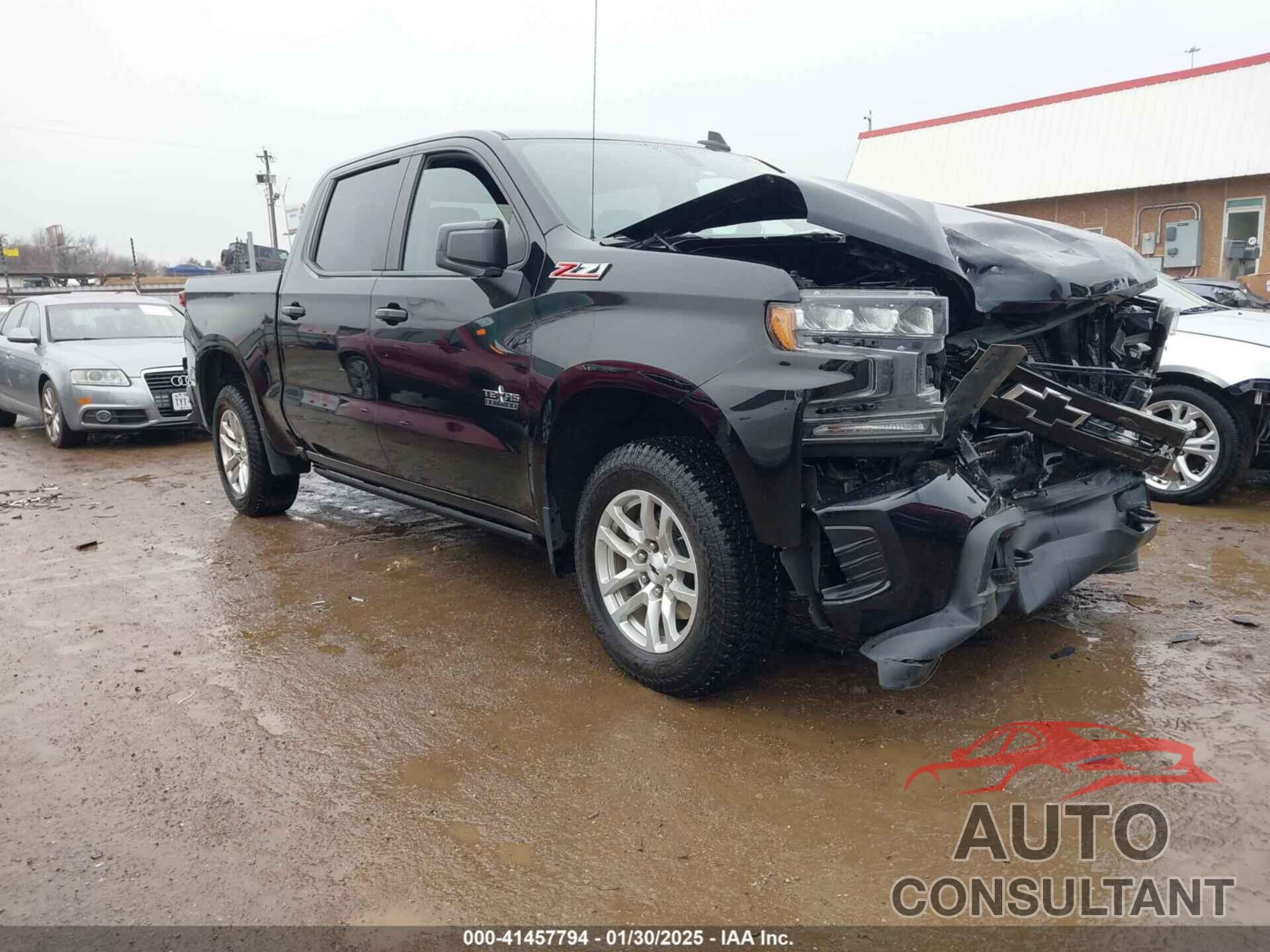 CHEVROLET SILVERADO 1500 2021 - 1GCUYEED4MZ404357
