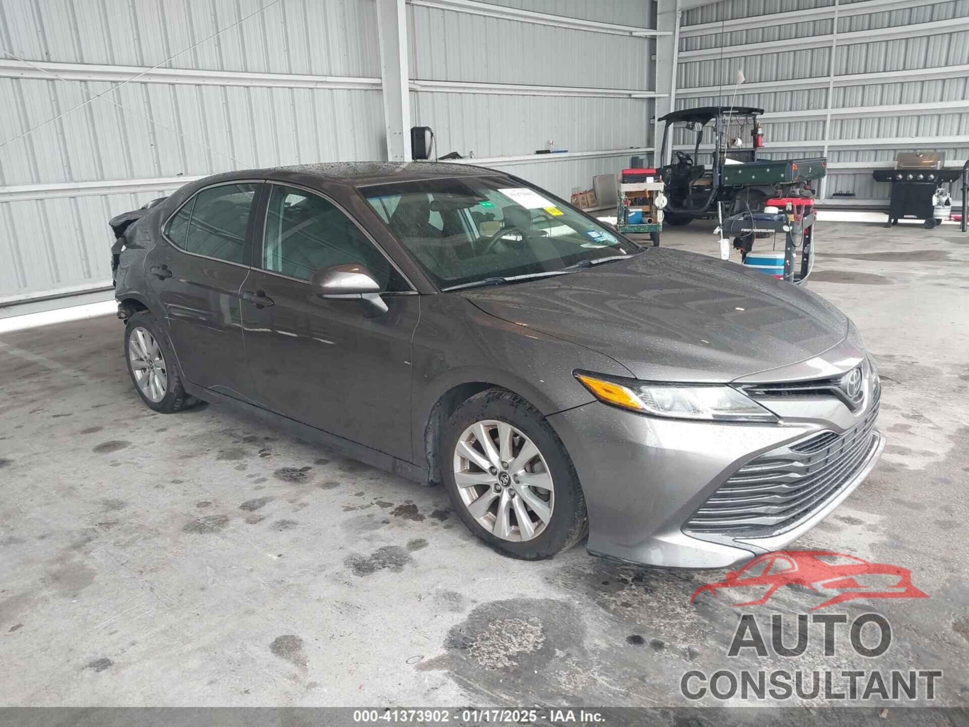 TOYOTA CAMRY 2018 - 4T1B11HK5JU003550