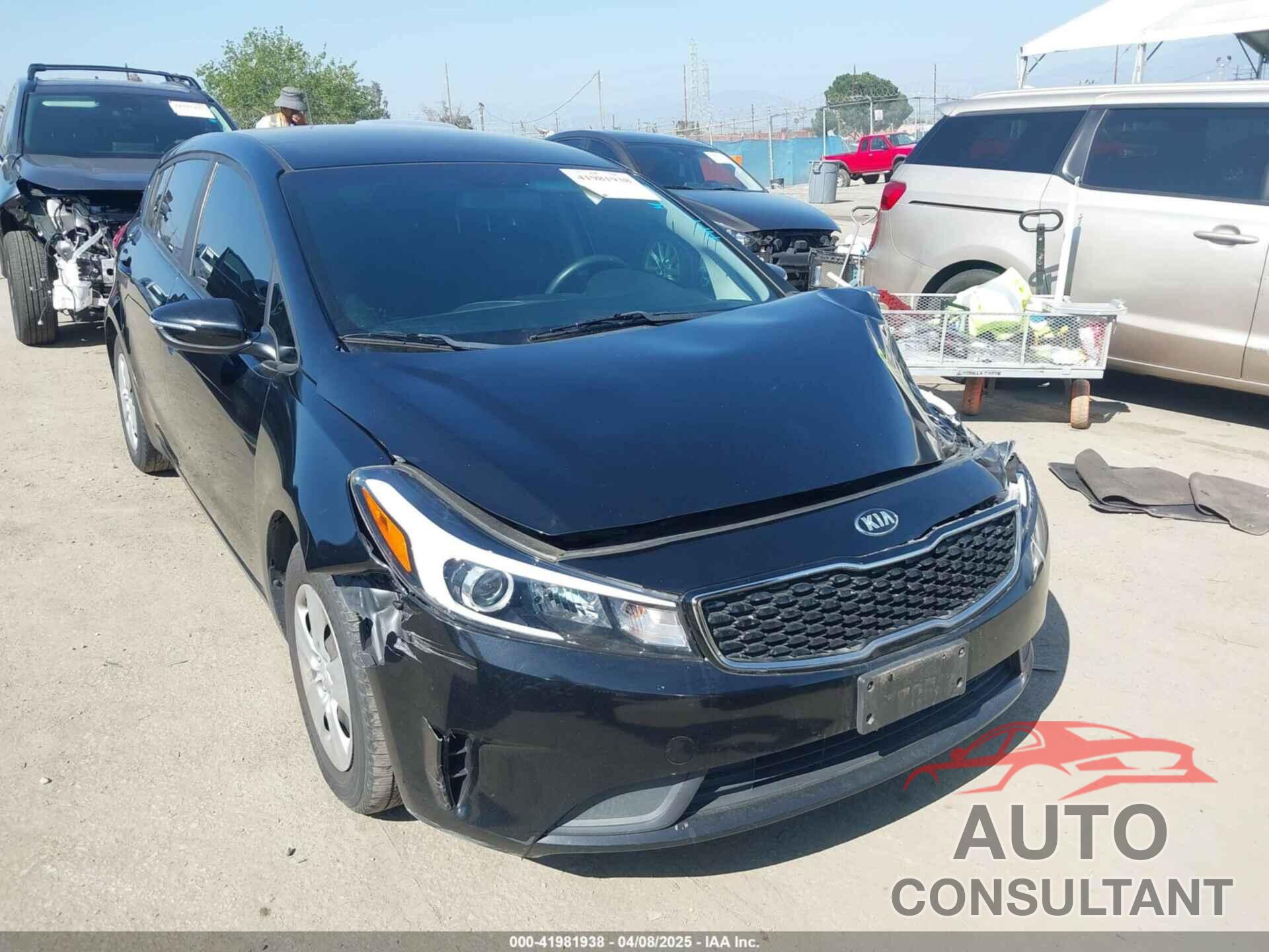 KIA FORTE 2017 - KNAFK5A87H5696373