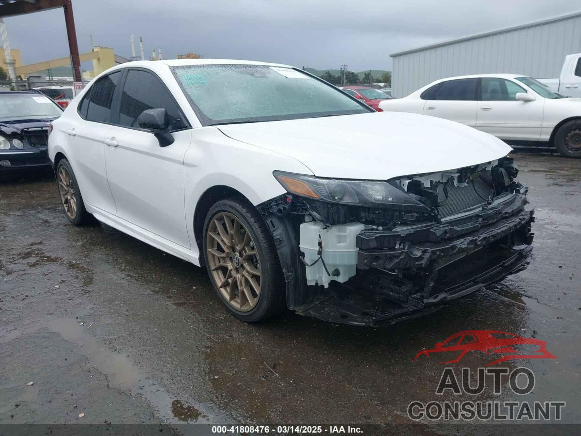 TOYOTA CAMRY 2024 - 4T1G11AK0RU260398
