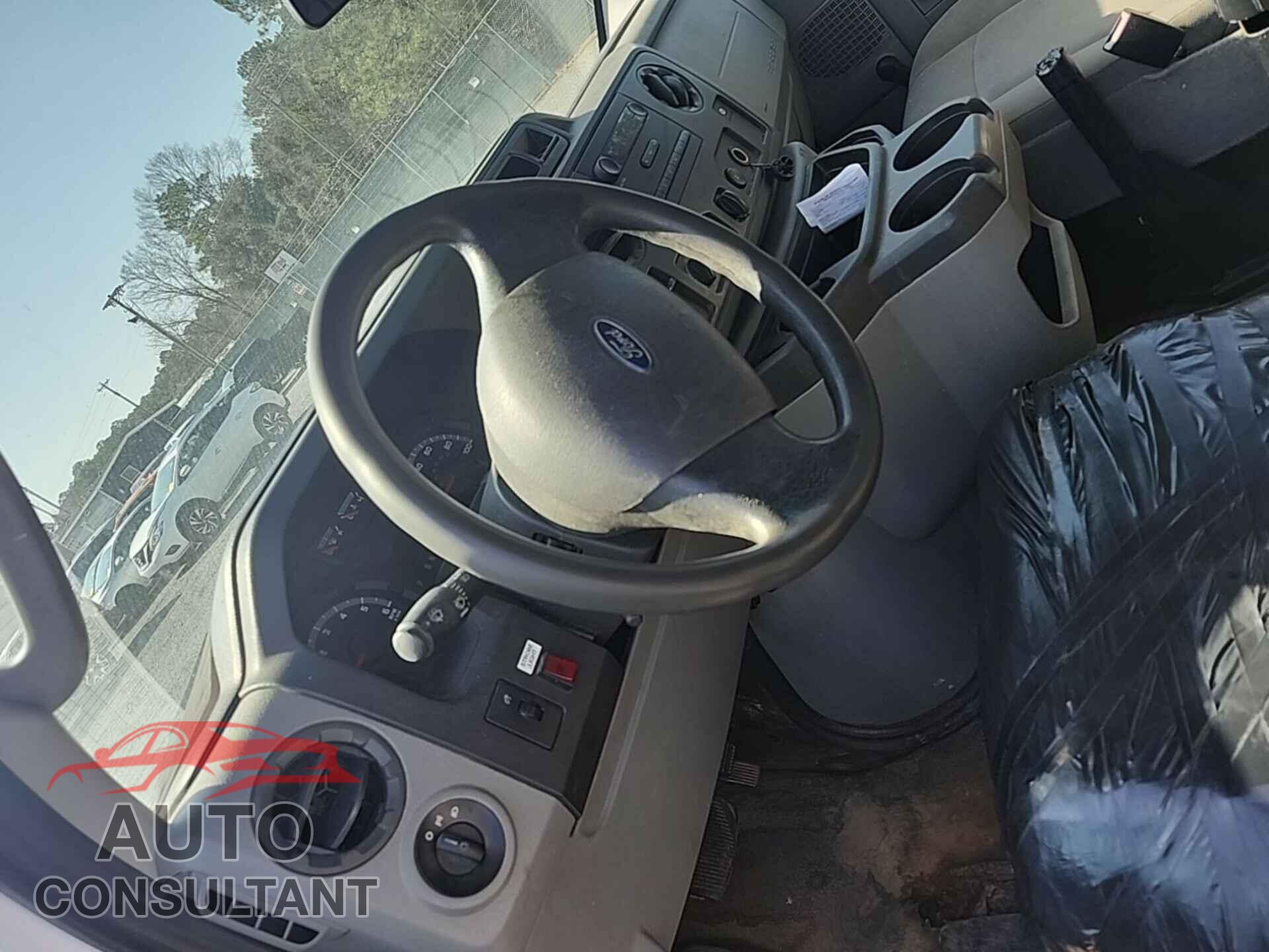 FORD E-150 2014 - 1FTNE1EW8EDA98592