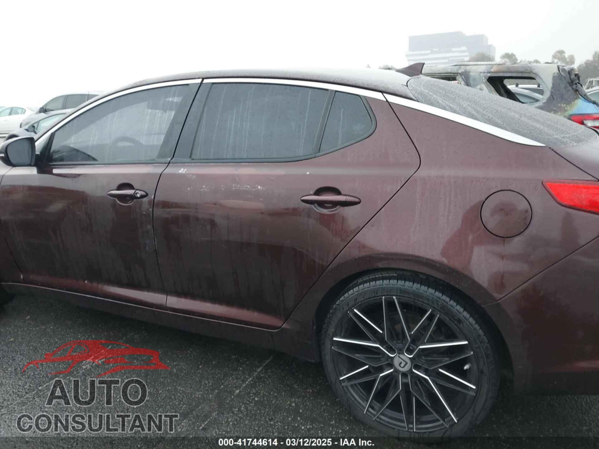 KIA OPTIMA 2011 - KNAGM4A73B5117984