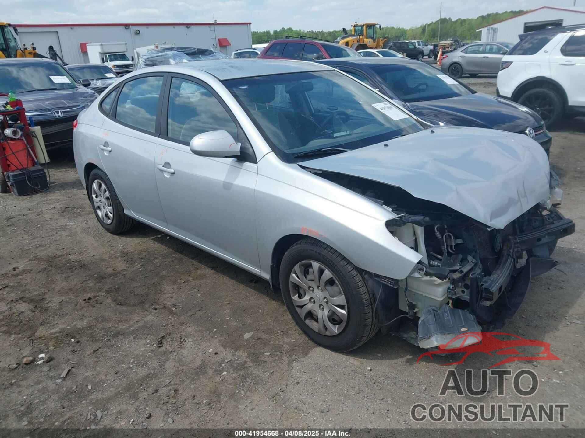 HYUNDAI ELANTRA 2009 - KMHDU46D49U801782