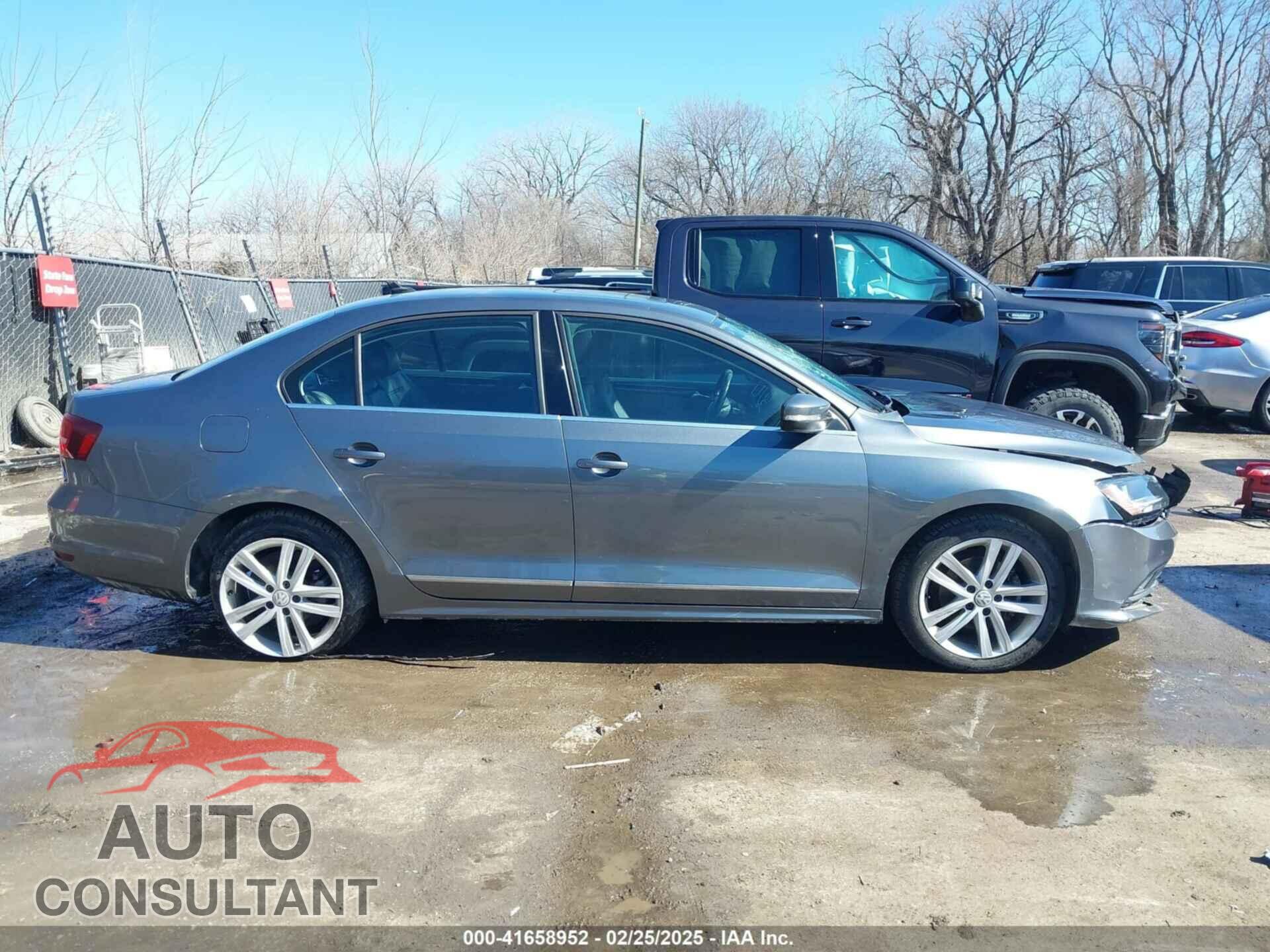 VOLKSWAGEN JETTA 2017 - 3VWL17AJ4HM399110